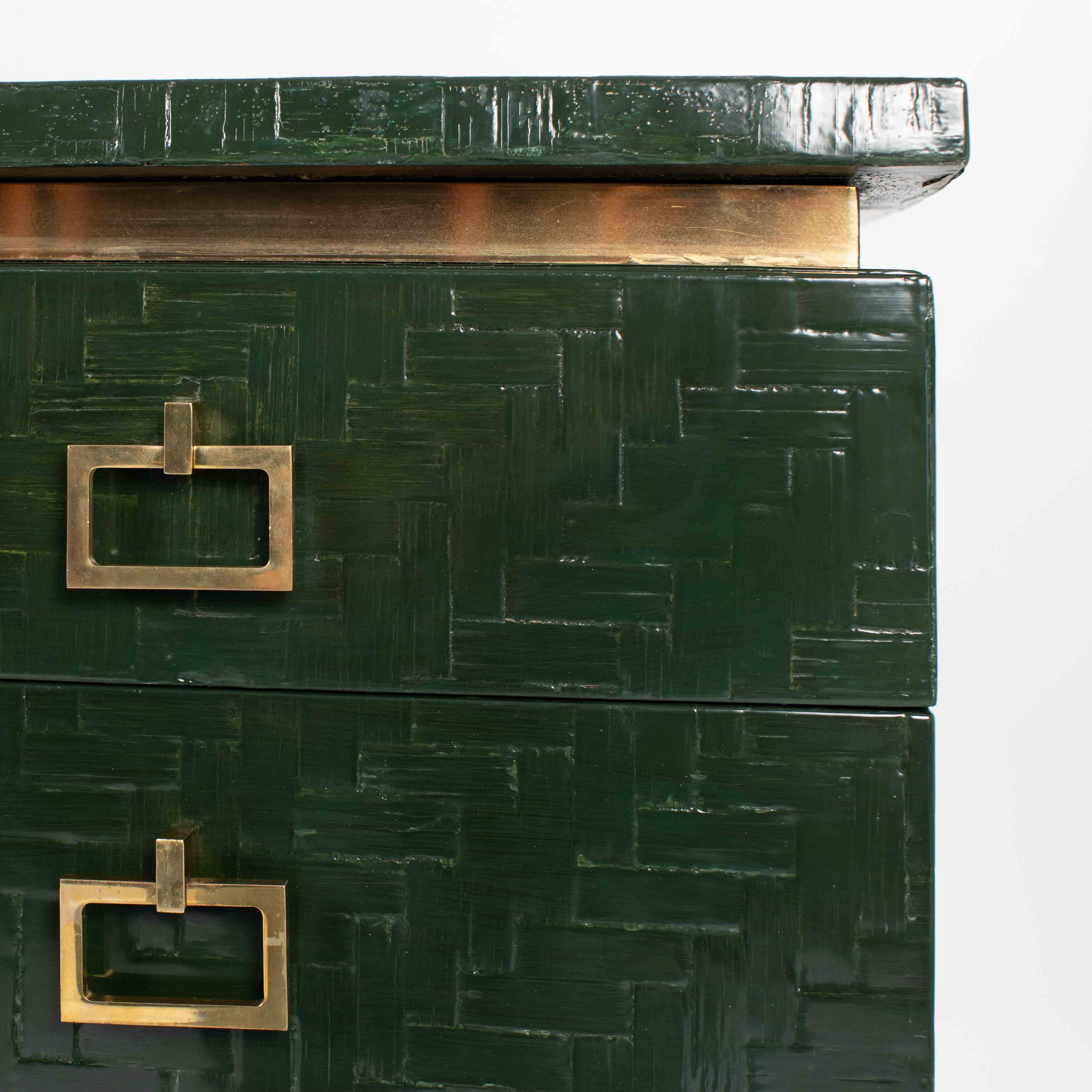 Coffre italien du milieu du siècle en Wood Wood Greene & Greene avec quincaillerie en laiton 1960s en vente 5