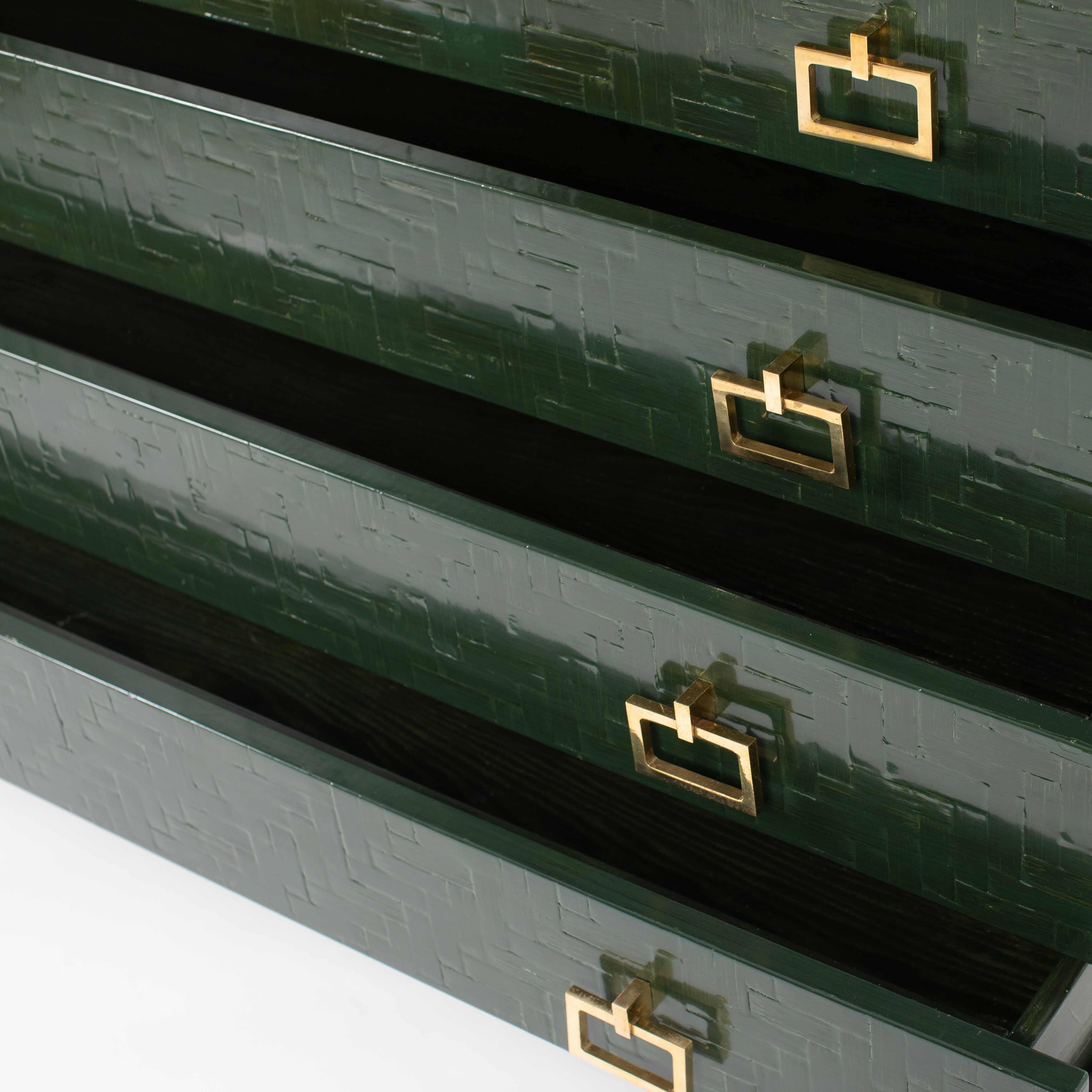 Coffre italien du milieu du siècle en Wood Wood Greene & Greene avec quincaillerie en laiton 1960s en vente 3