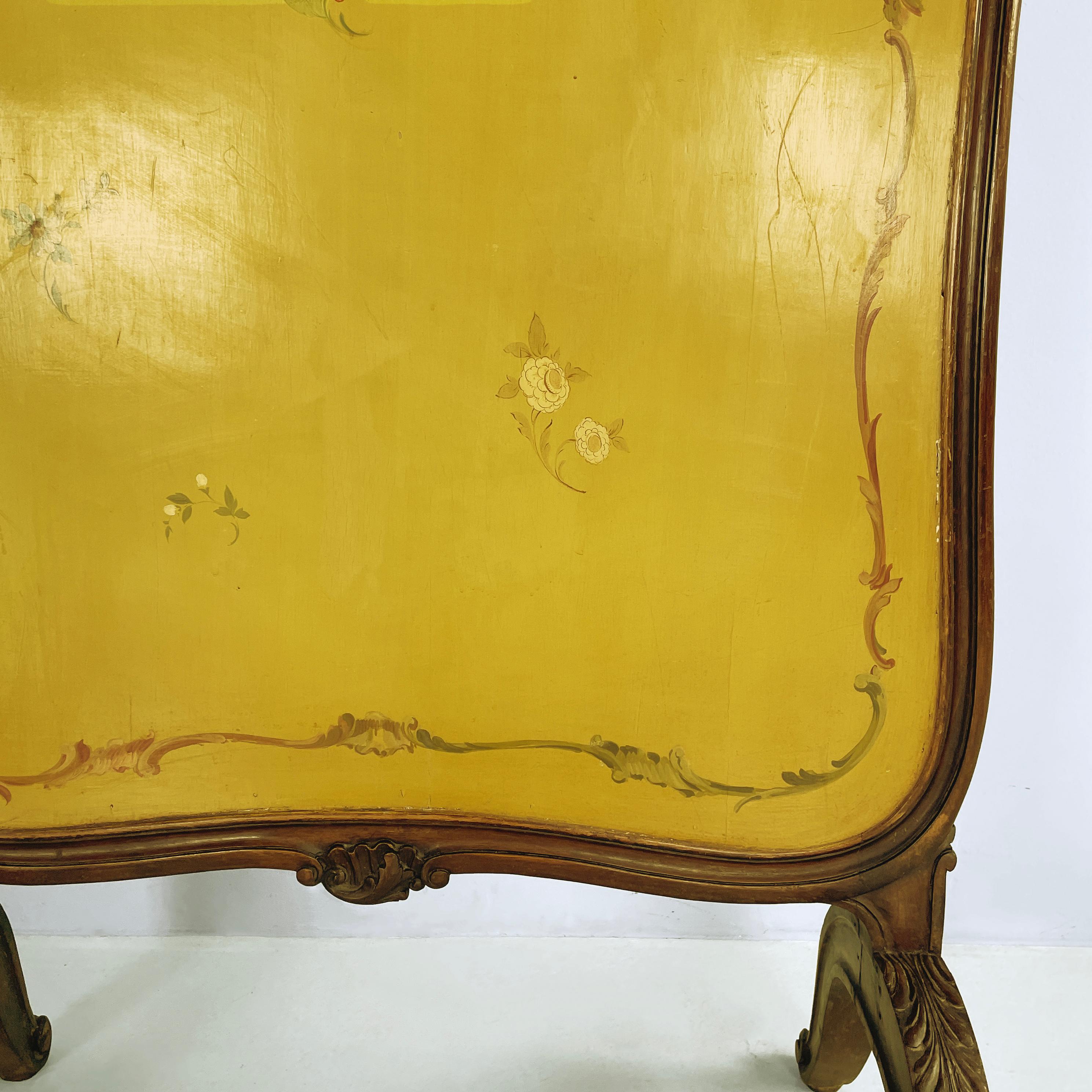 Italian mid-century Fire screen in crafted wood with floral decorations, 1940s For Sale 5
