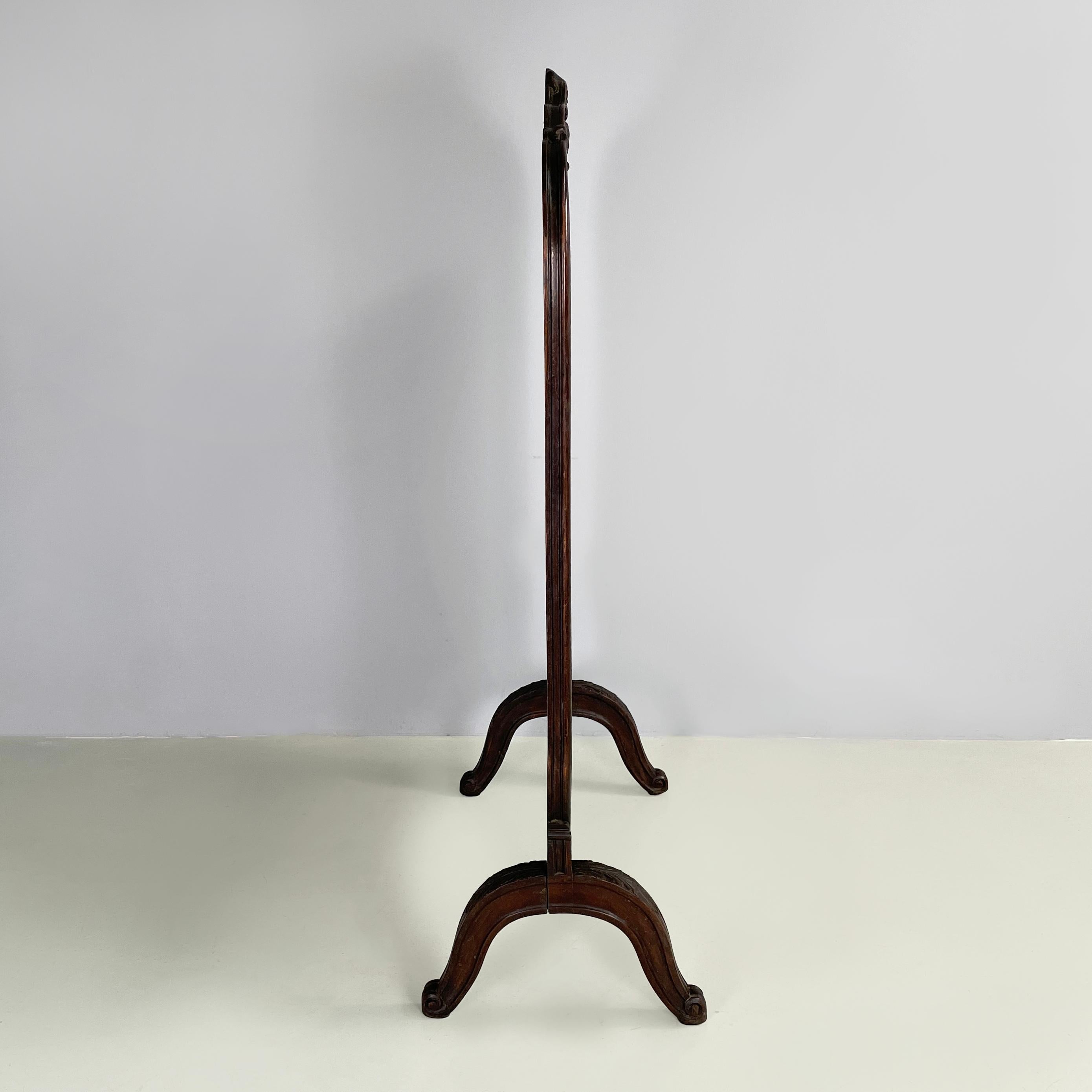 Mid-Century Modern Italian mid-century Fire screen in crafted wood with floral decorations, 1940s For Sale