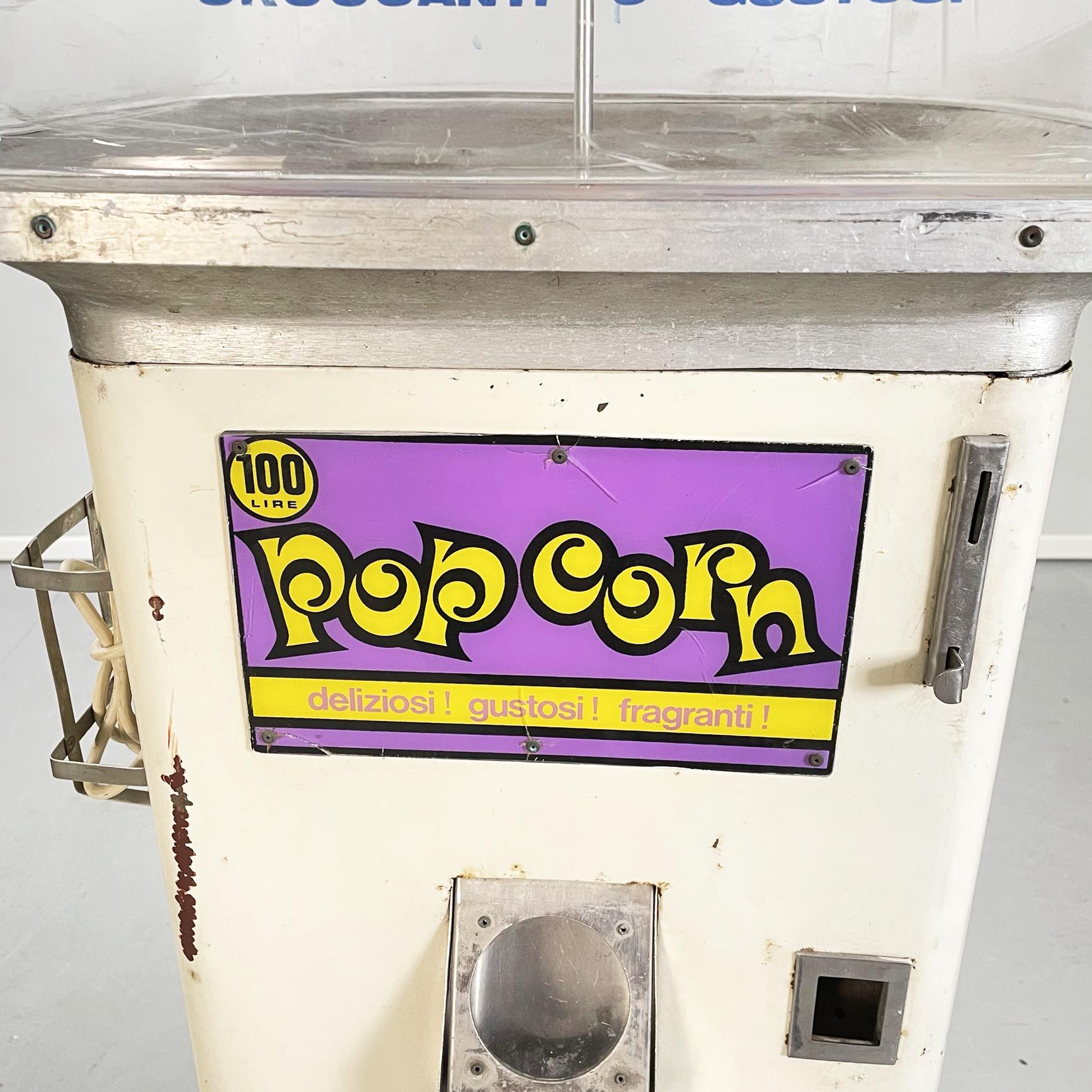 Italian Mid-Century Floor Electric White Metal and Plastic Popcorn Machine, 1960 For Sale 3