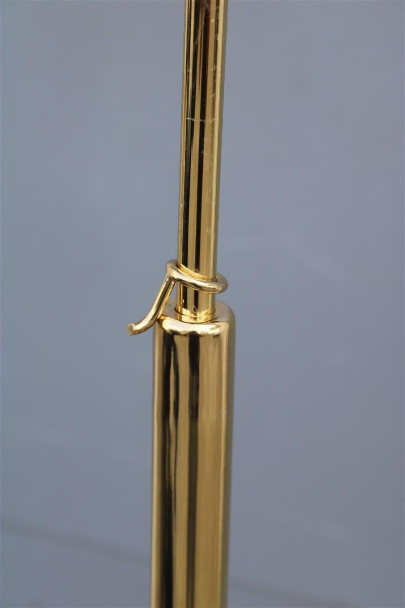 Italian Mid-century Floor lamp Brass parts extensible For Sale 3