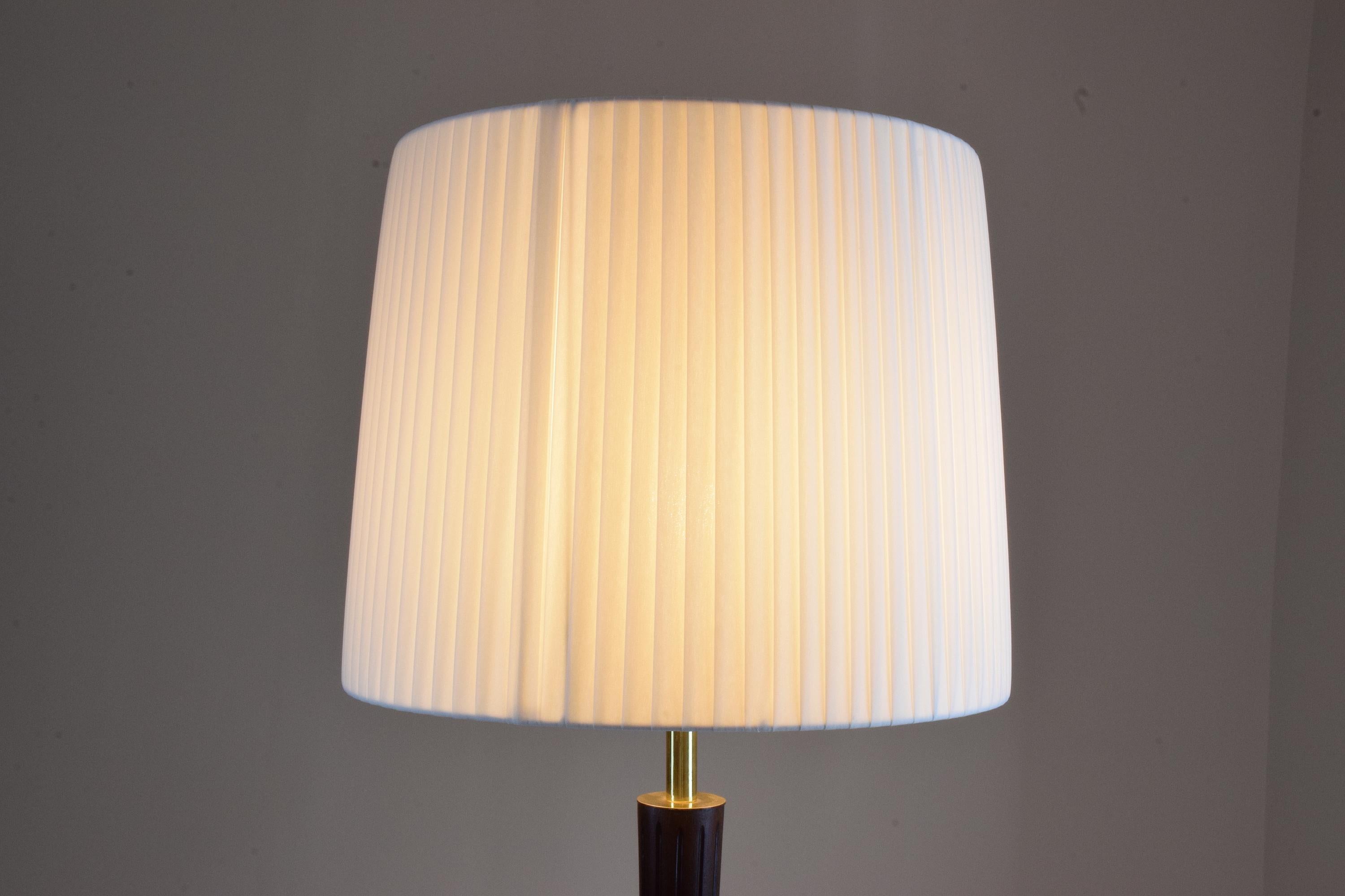 Italian Midcentury Floor Lamp Attributed to Fontana Arte, 1940's  3