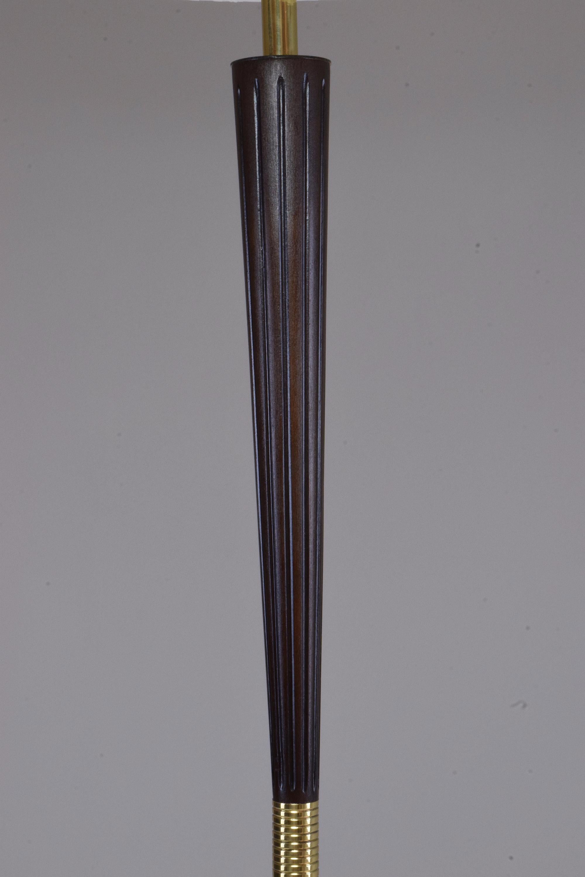 Italian Midcentury Floor Lamp Attributed to Fontana Arte, 1940's  In Good Condition In Paris, FR