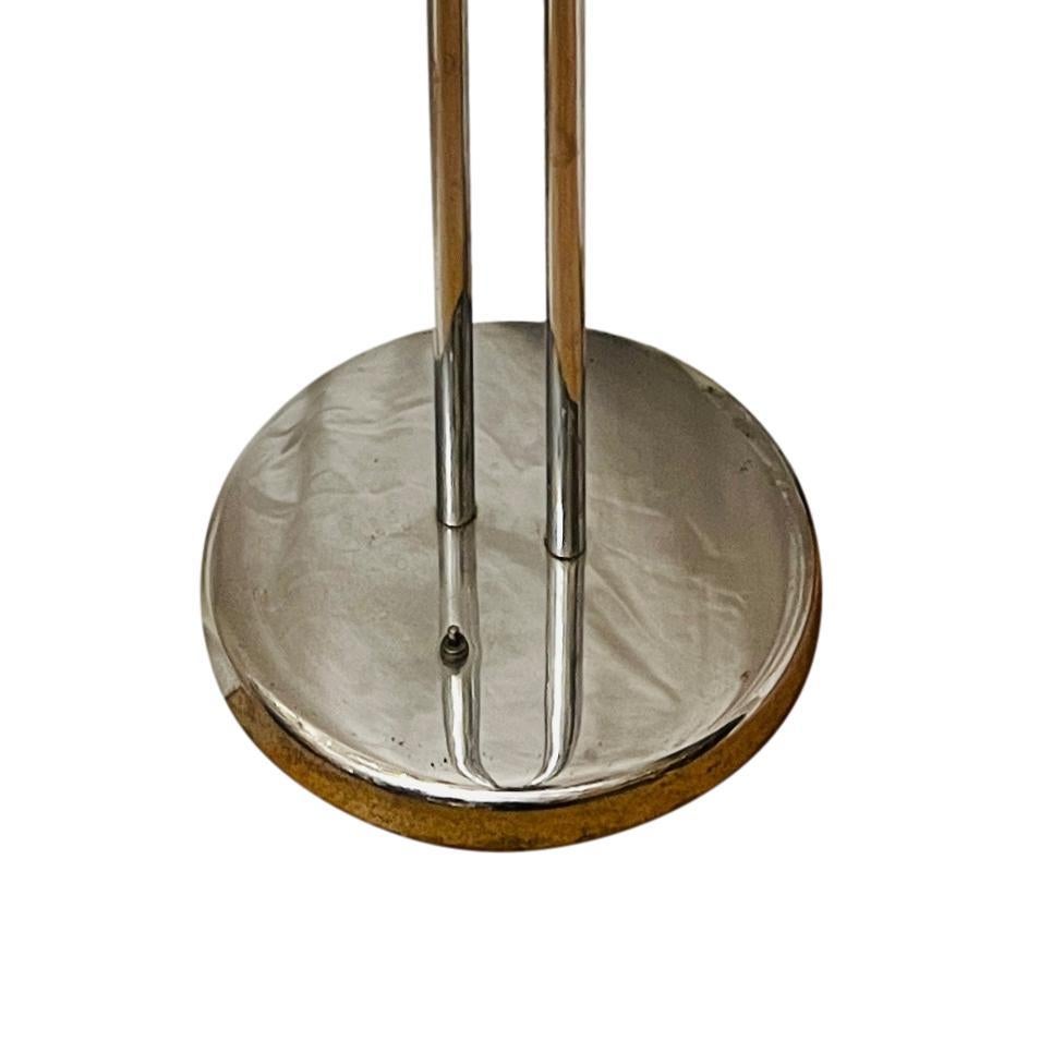 A single circa 1960's Italian chrome floor lamp.

Measurements:
Height: 58.5