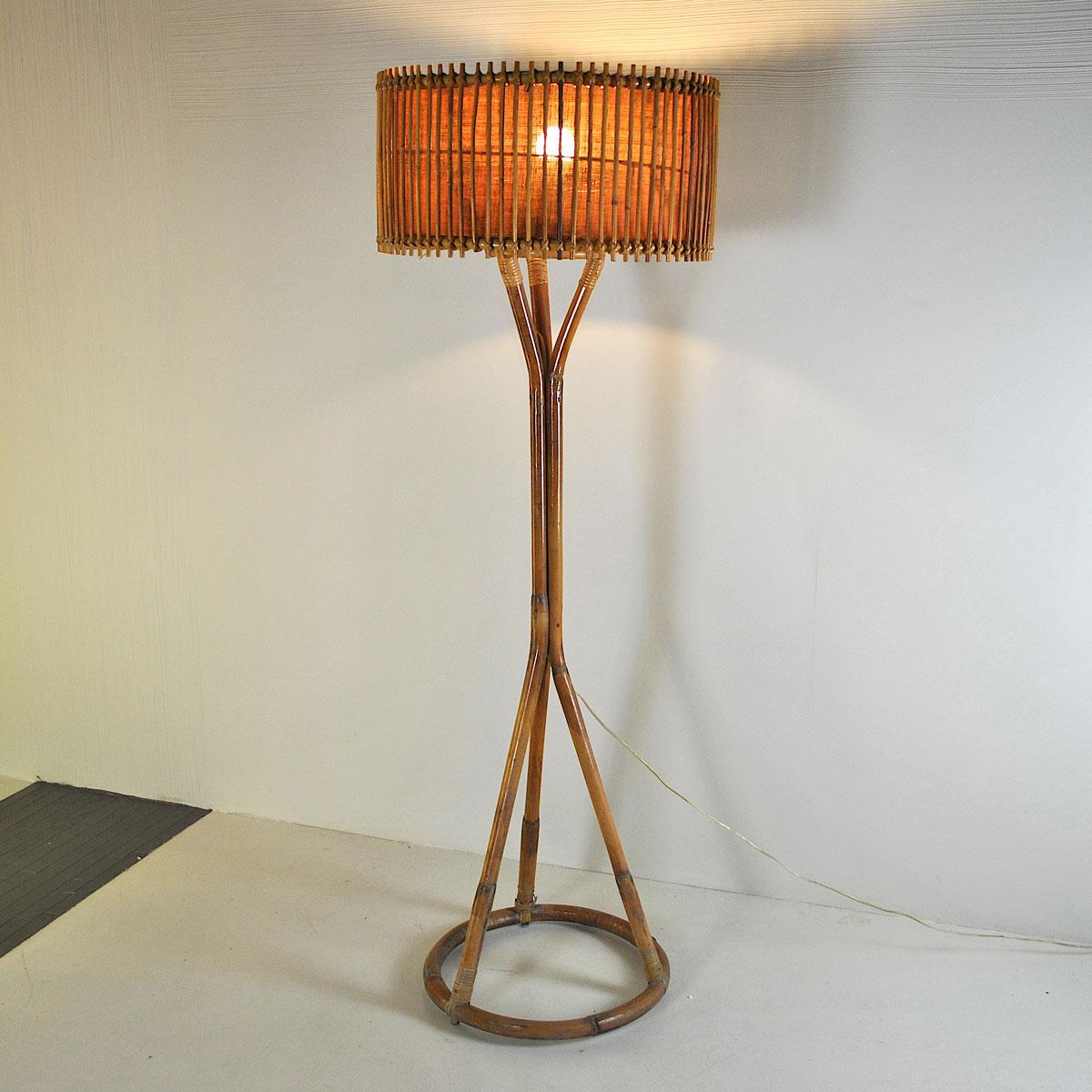 Italian Midcentury Floor Lamp in Bamboo 10
