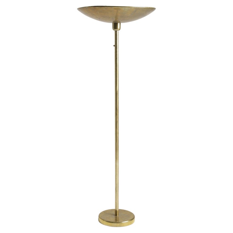 Italian Mid-Century Floor Lamp in brass For Sale at 1stDibs