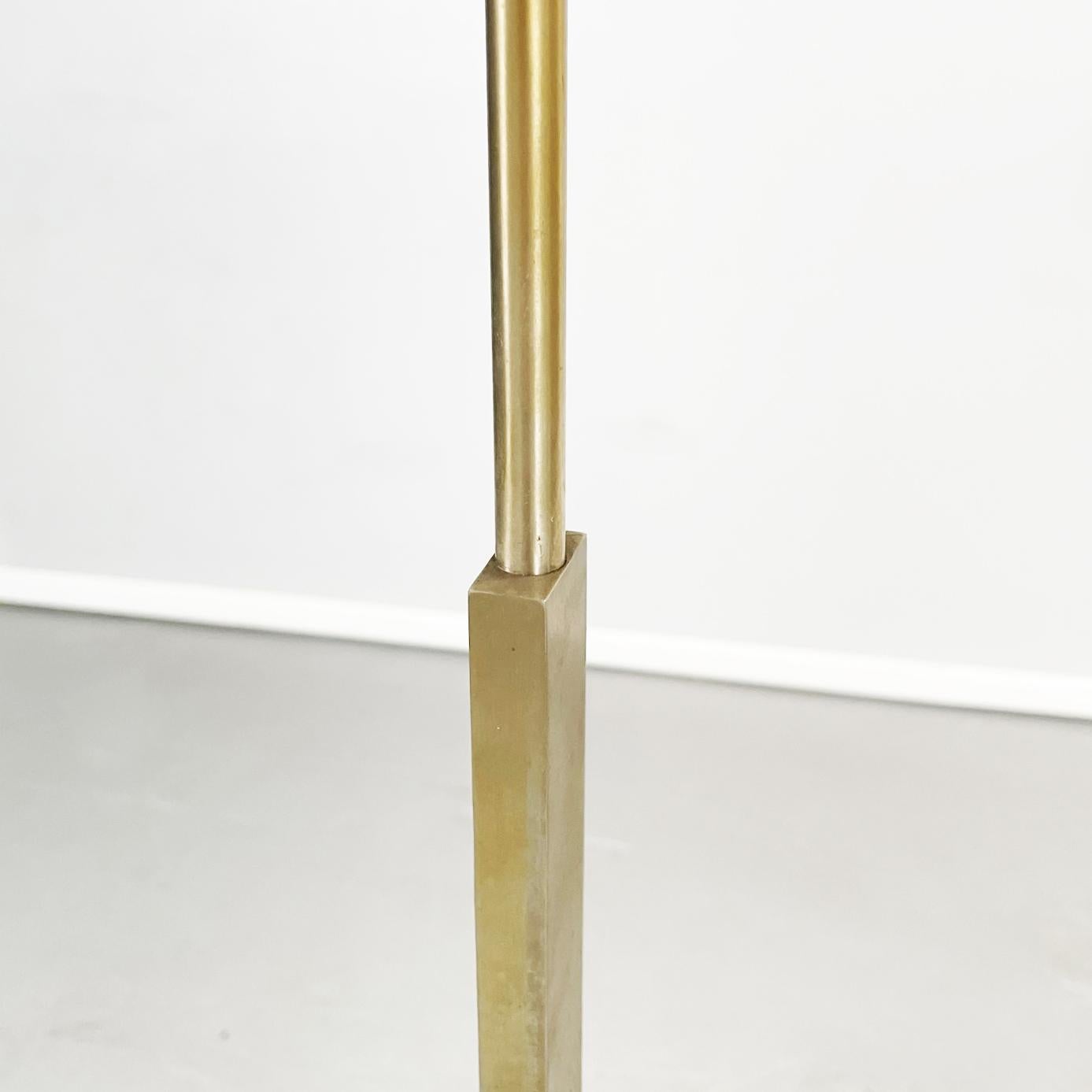 Italian Mid-Century Floor Lamp in Fabric, Leather and Brass by Stilnovo, 1970s For Sale 6