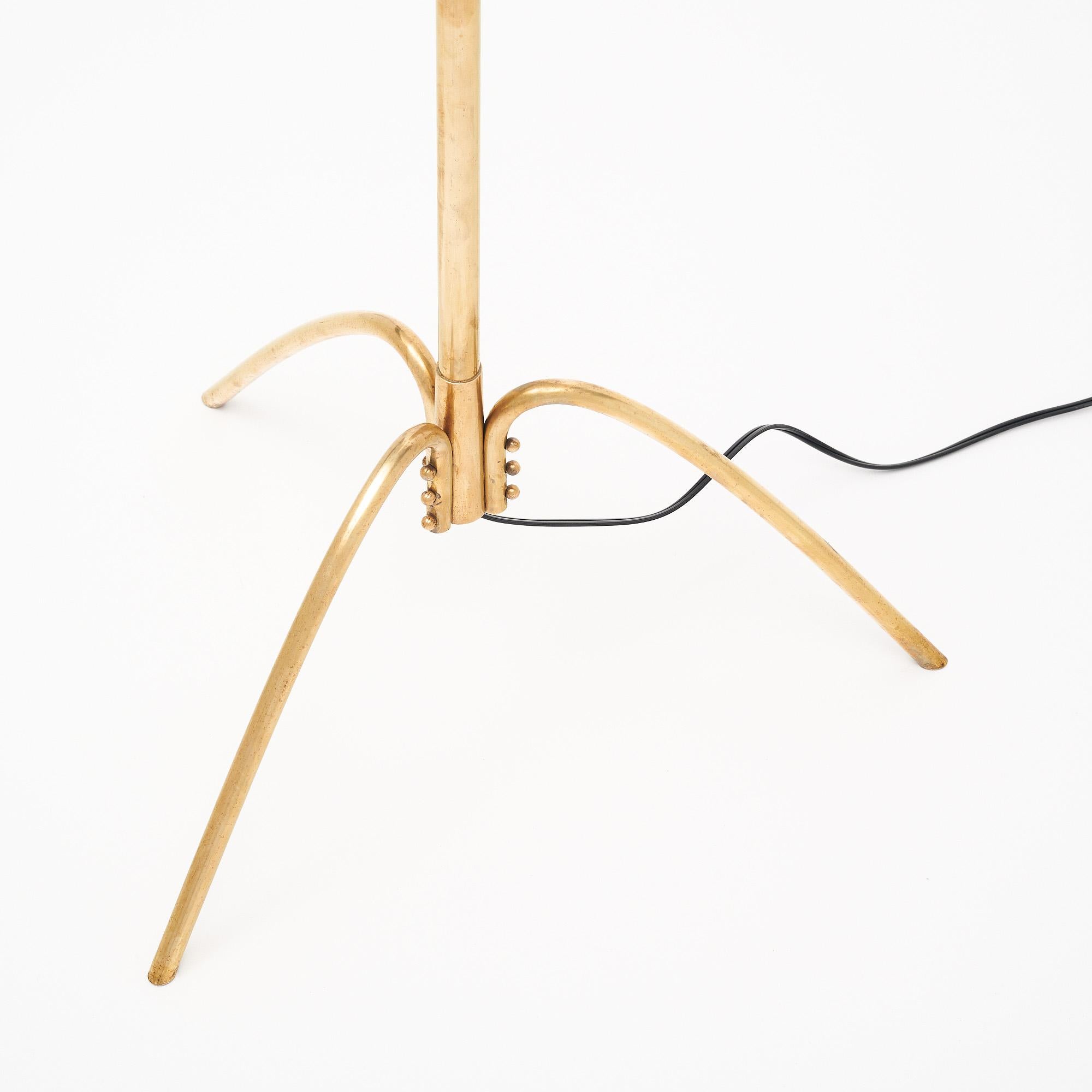 Italienische Stehlampe aus der Mitte des Jahrhunderts in der Art von Stilnovo (Ende des 20. Jahrhunderts) im Angebot