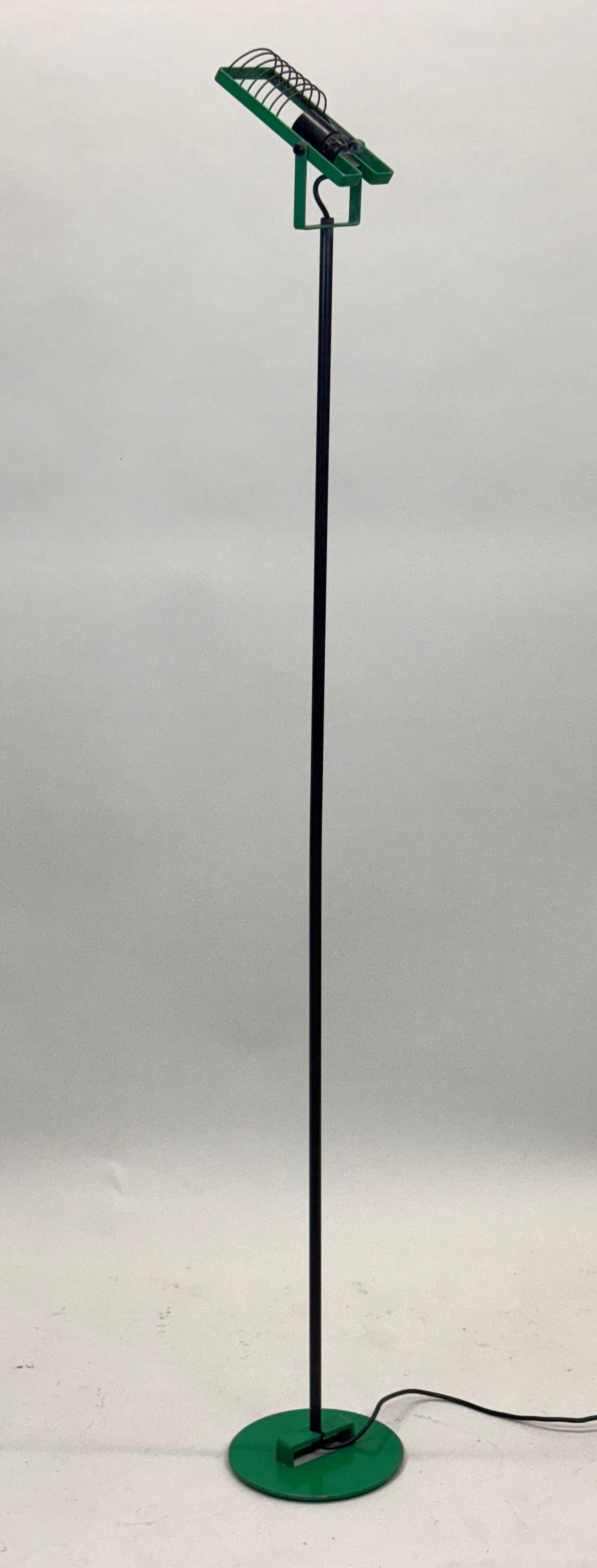 Italian Mid-Century Floor Lamp 'Sintesi Terra' by Ernesto Gismondi for Artemide In Good Condition For Sale In New York, NY