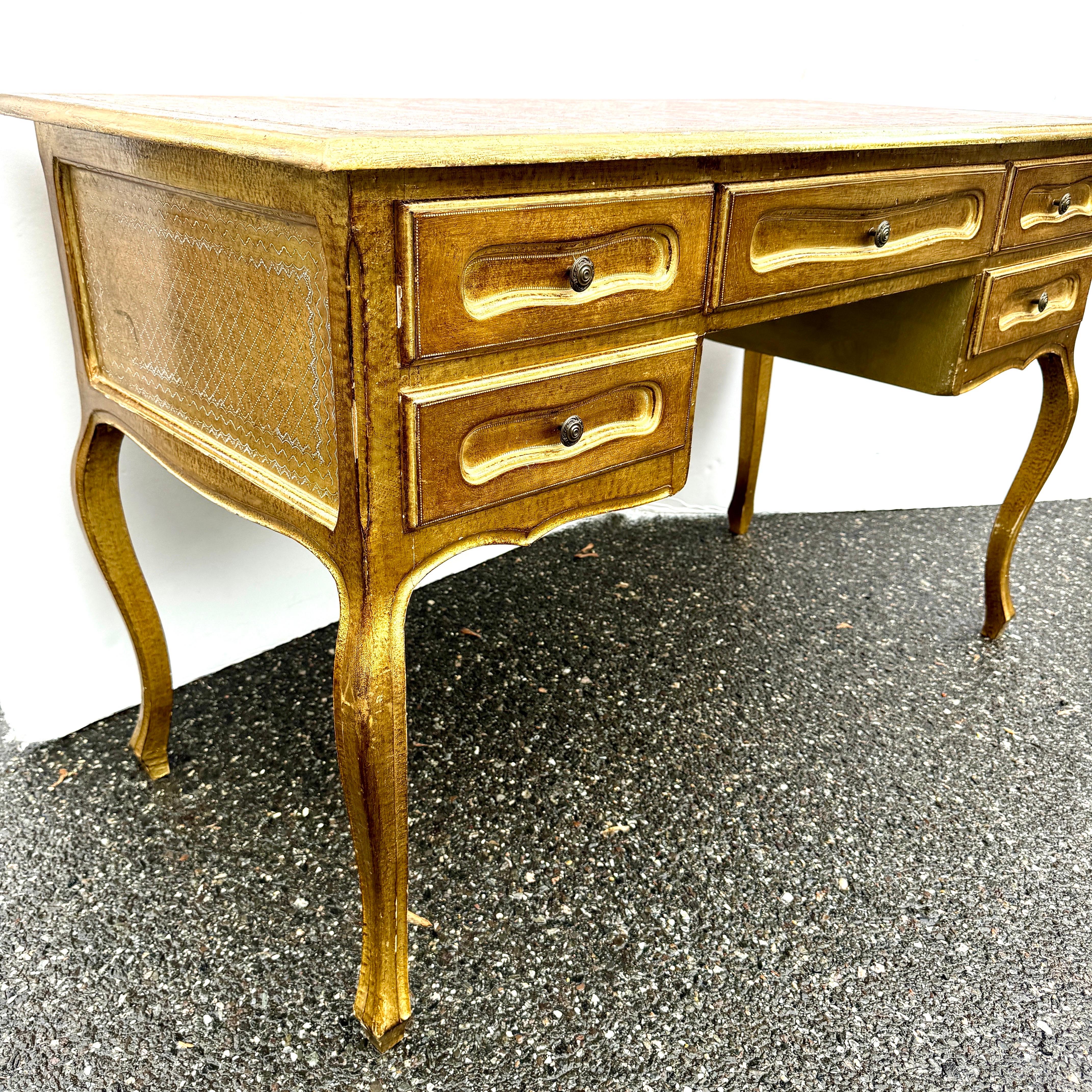 Italian Mid-Century Florentine Gilt Desk with Drawers For Sale 6