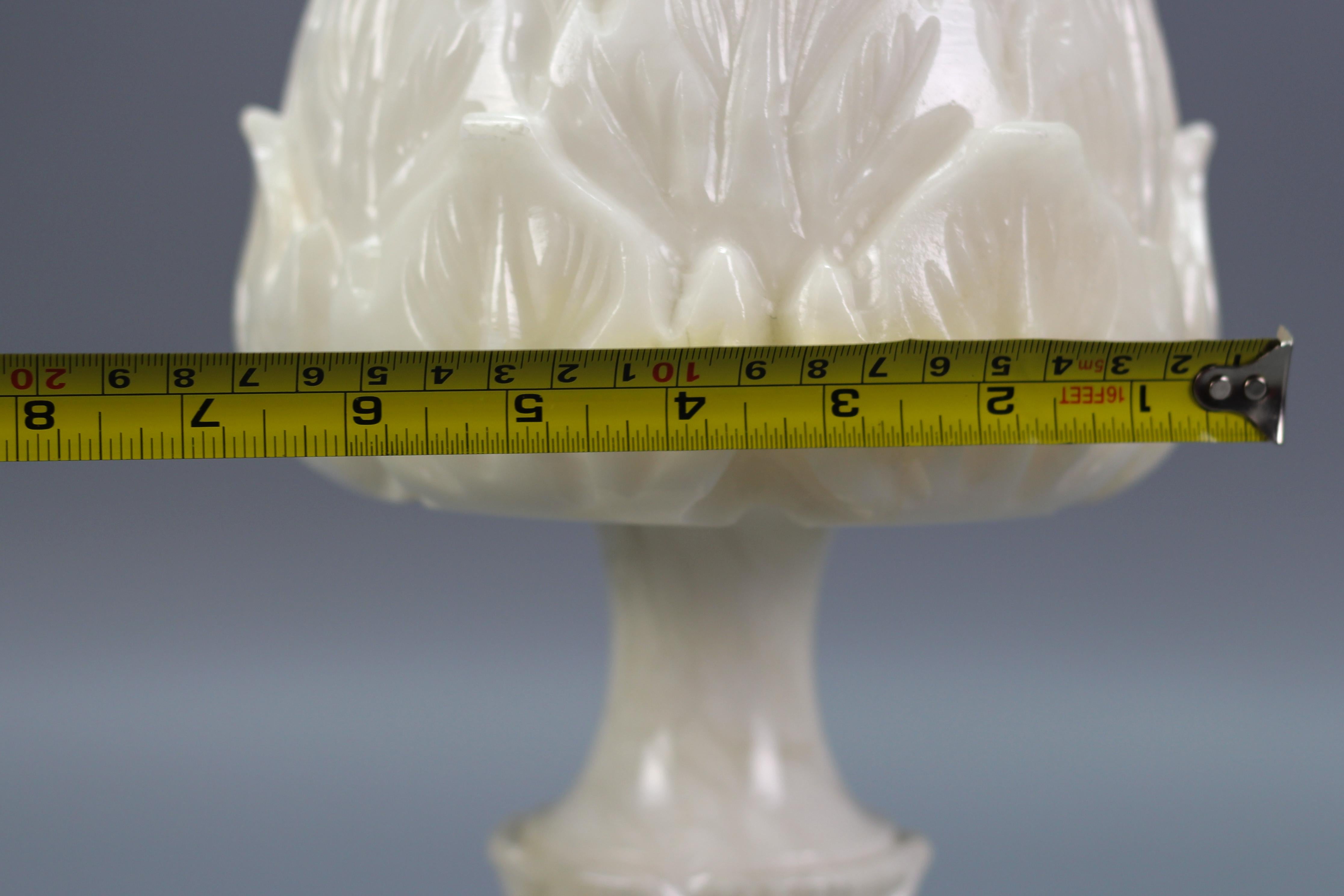 Italian Mid-Century Flower-Shaped White Alabaster Table Lamp or Mood Lamp, 1950s For Sale 12