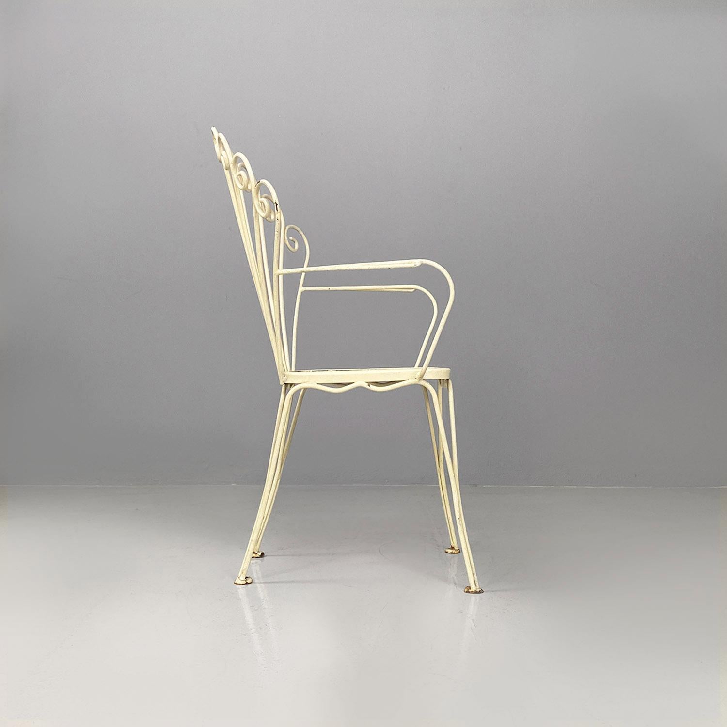 Italian mid-century four white wrought iron outdoor chairs with curls, 1960s For Sale 11