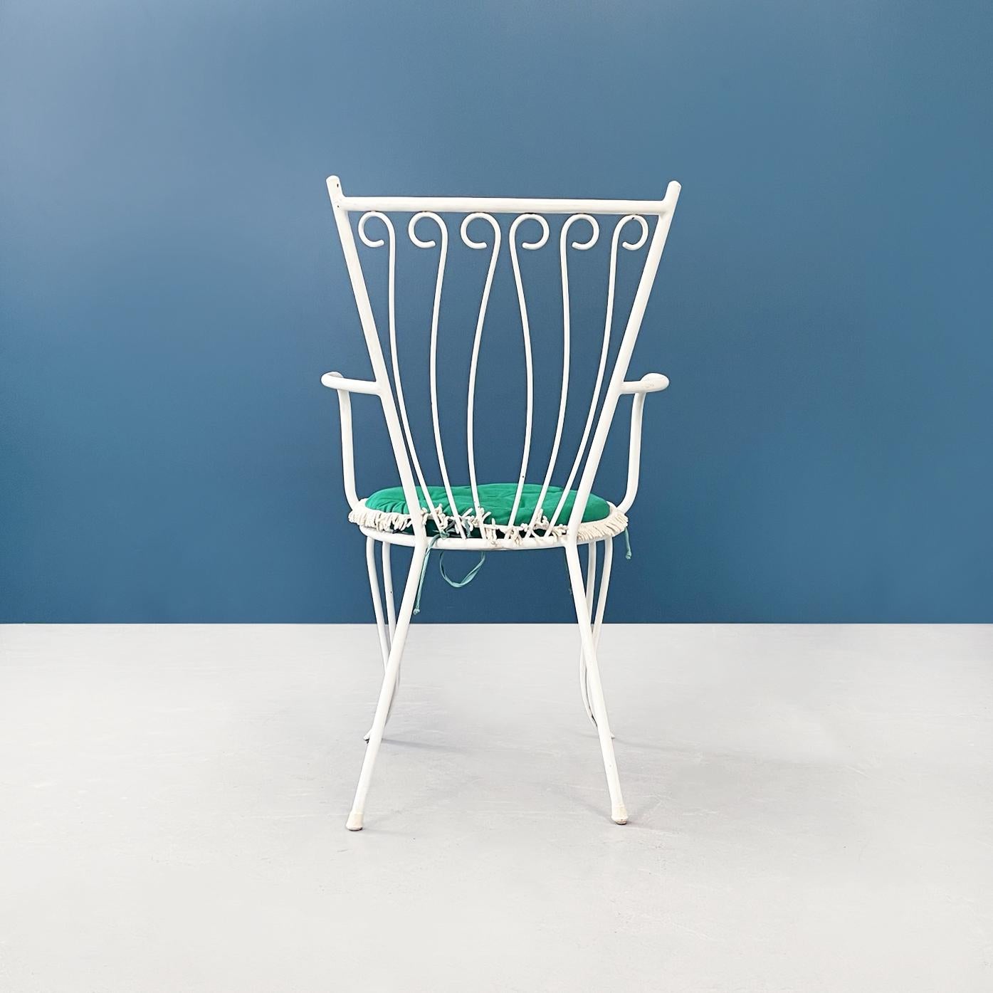 Italian Mid-Century Garden Chairs in White Wrought Iron and Green Fabric, 1960s In Good Condition For Sale In MIlano, IT