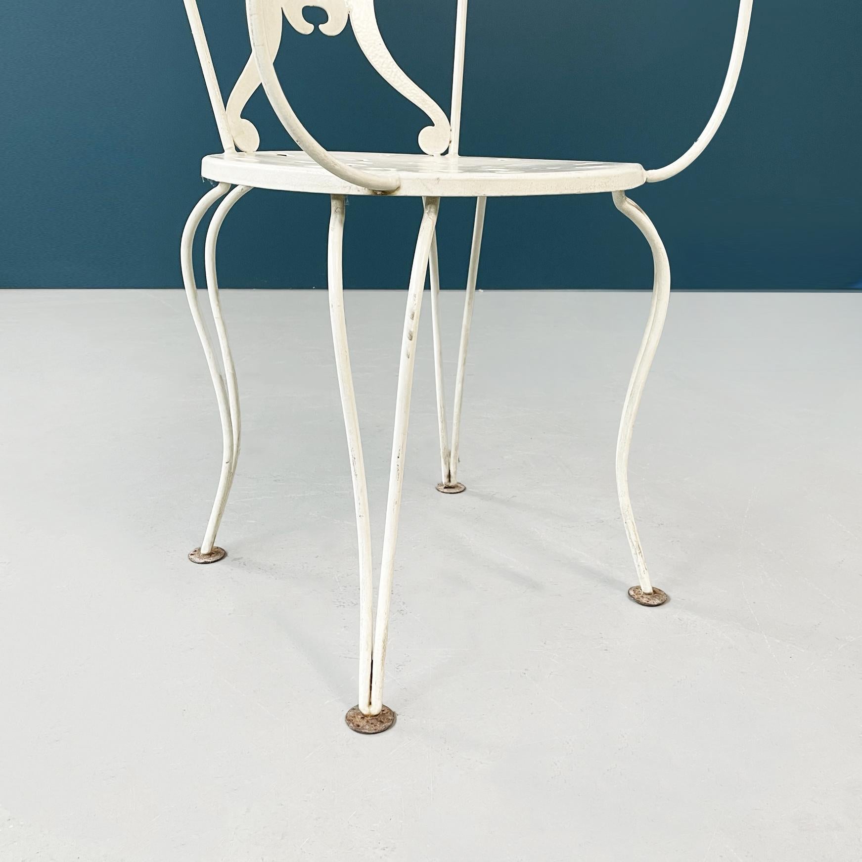 Italian Mid-Century Garden Chairs in White Wrought Iron Finely Worked, 1960s For Sale 11