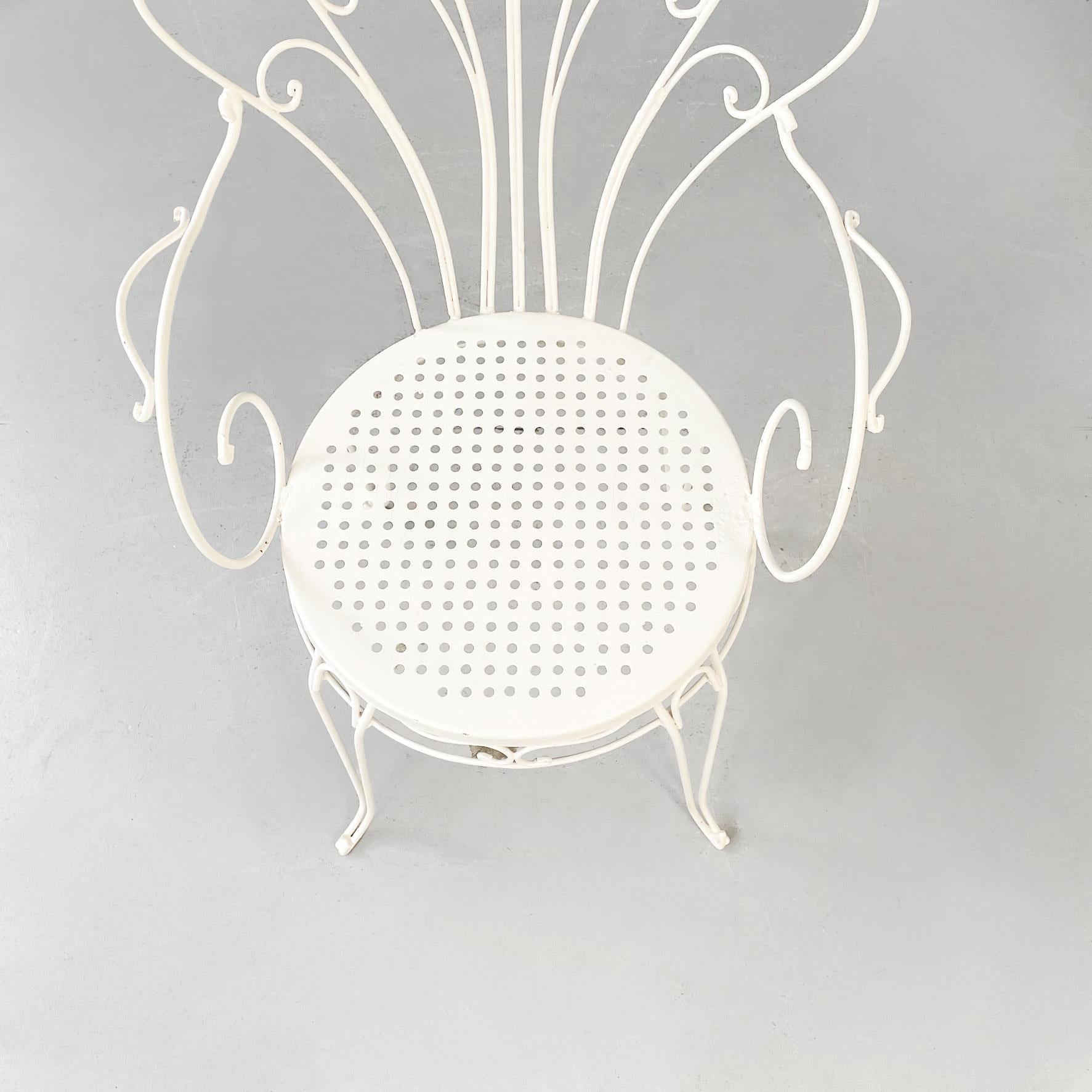 Mid-20th Century Italian Mid-Century Garden Chairs in White Wrought Iron with Curls, 1960s For Sale