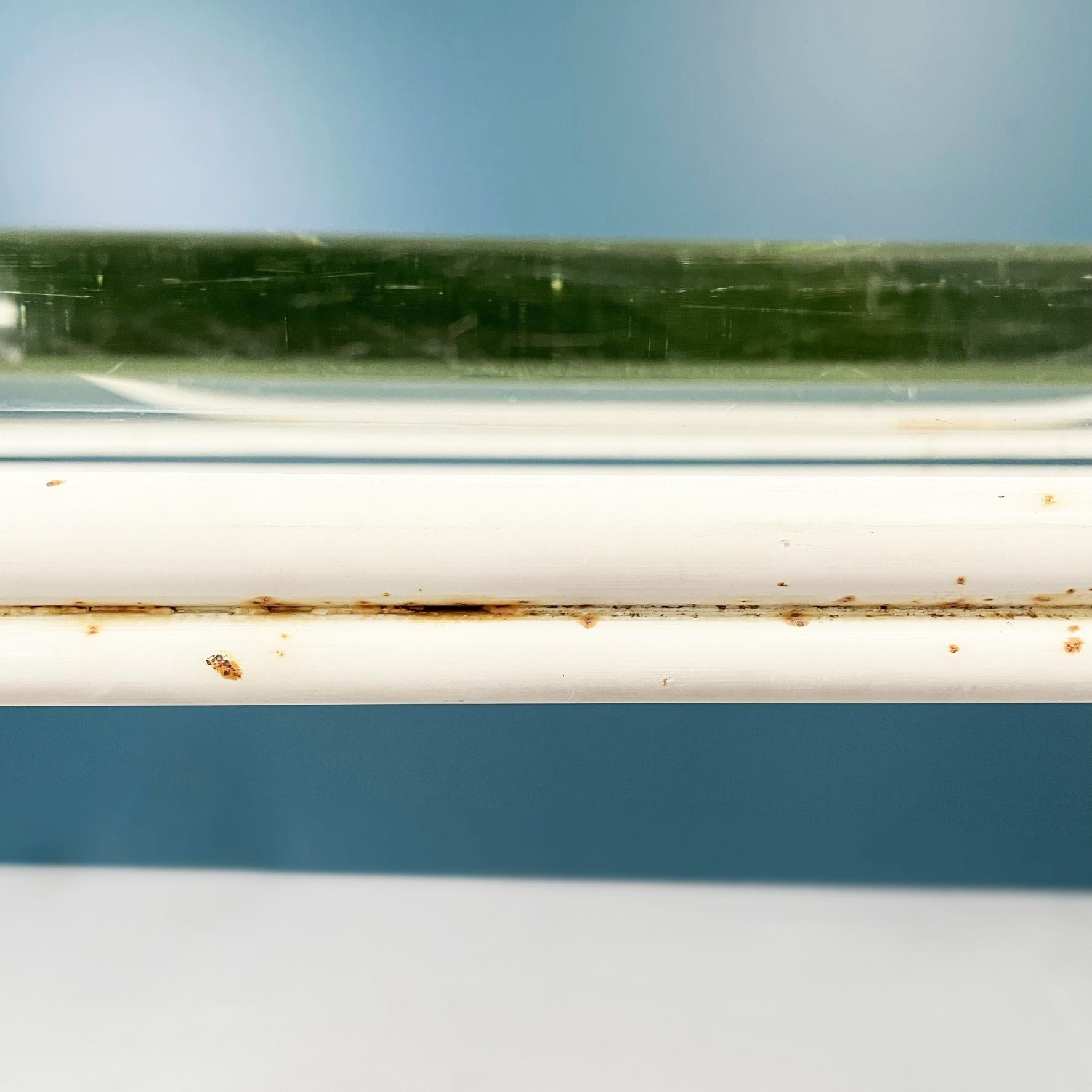 Table de jardin italienne du milieu du siècle en fer forgé blanc et verre, années 1960 en vente 1