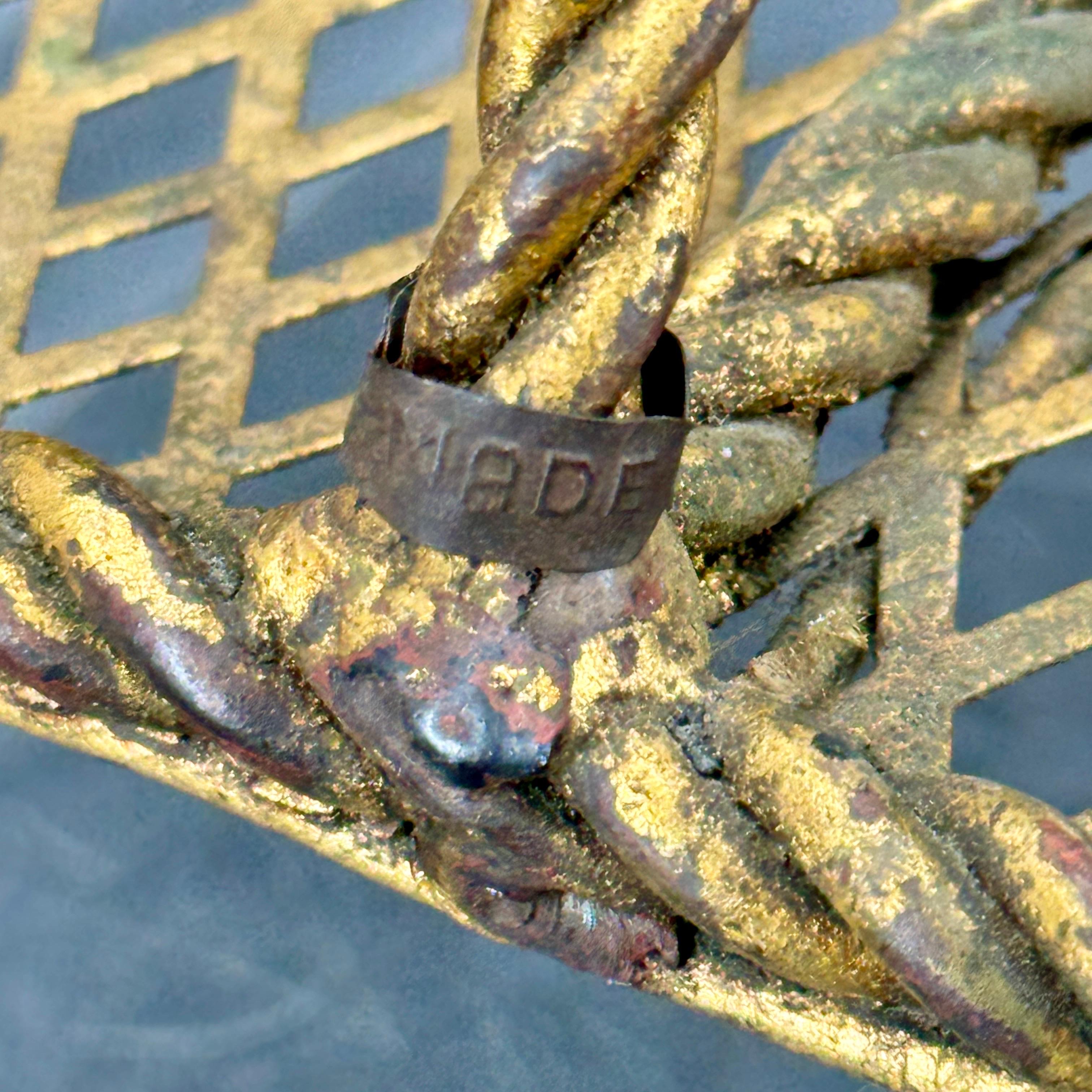 Italian Mid-Century Gilt Roped Metal Magazine Rack For Sale 3