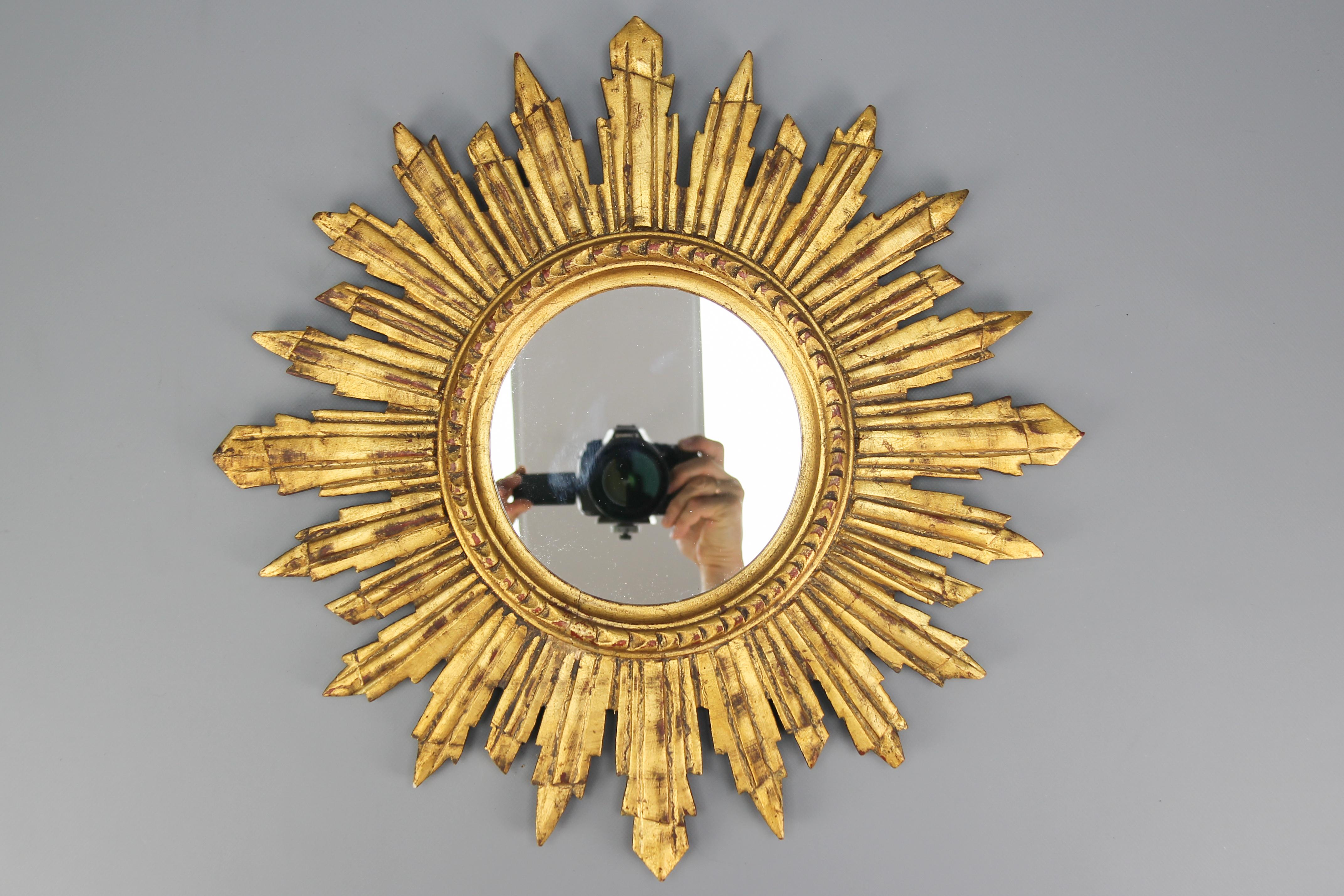 Italian Mid-Century Gilt Wood Sunburst or Sun Mirror 15