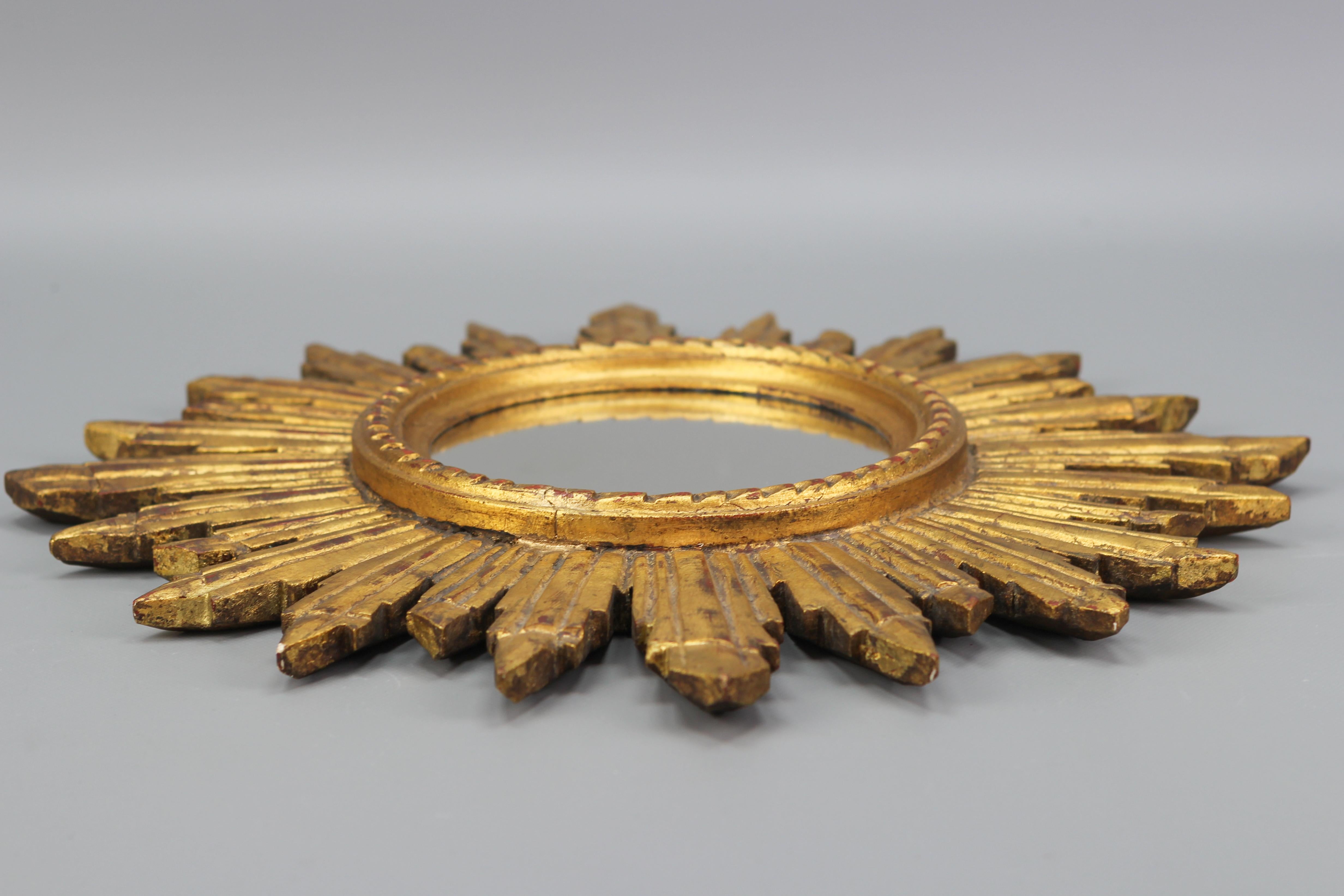 Italian Mid-Century Gilt Wood Sunburst or Sun Mirror 4