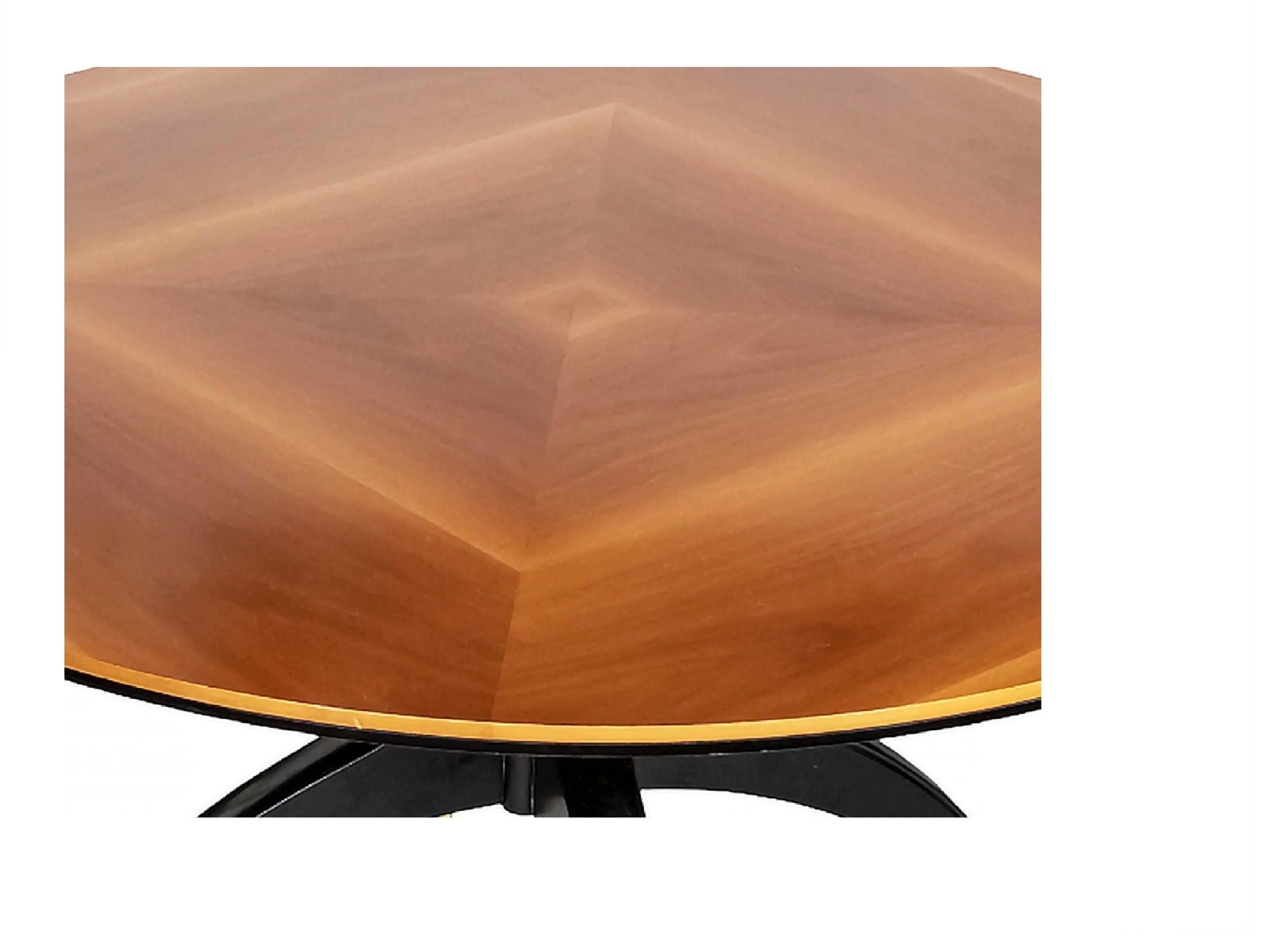 Table de salle à manger ronde italienne Giorgetti du milieu du siècle dernier, années 1980 Bon état - En vente à Vilnius, LT