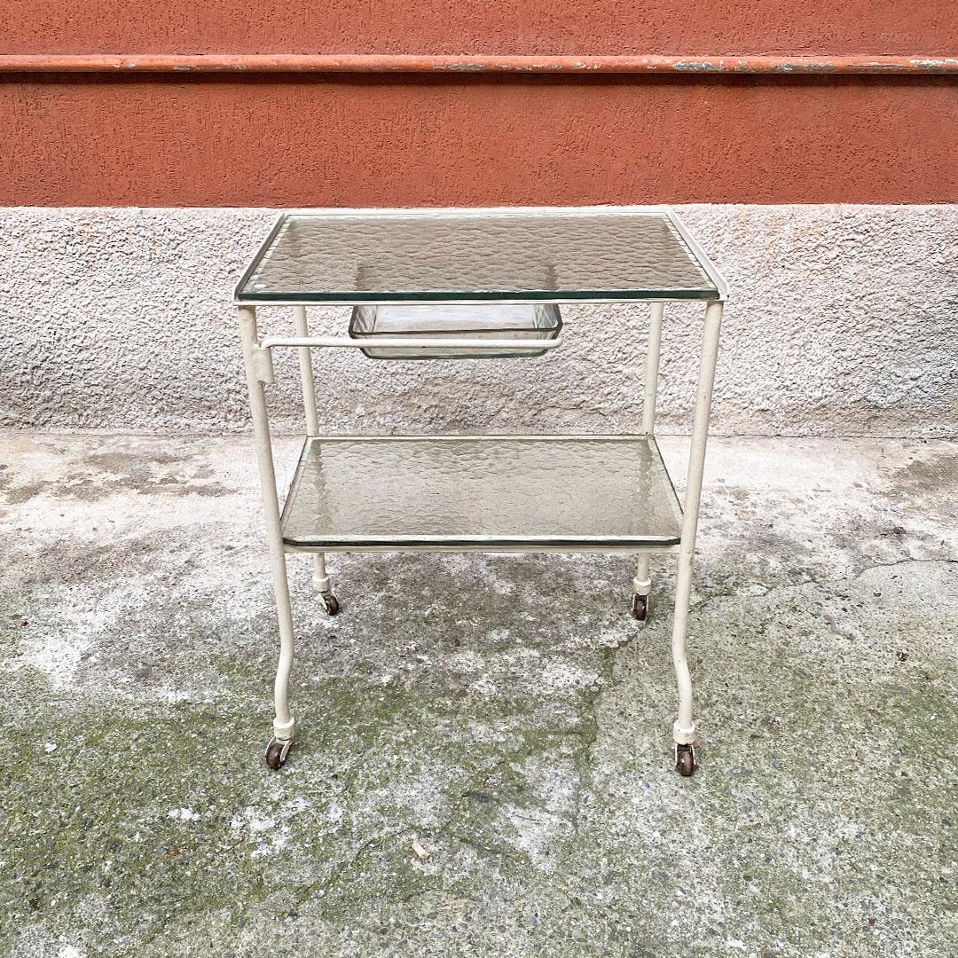 Italian Mid Century Glass and White Metal Laboratory Trolley on Wheels, 1940s In Good Condition For Sale In MIlano, IT