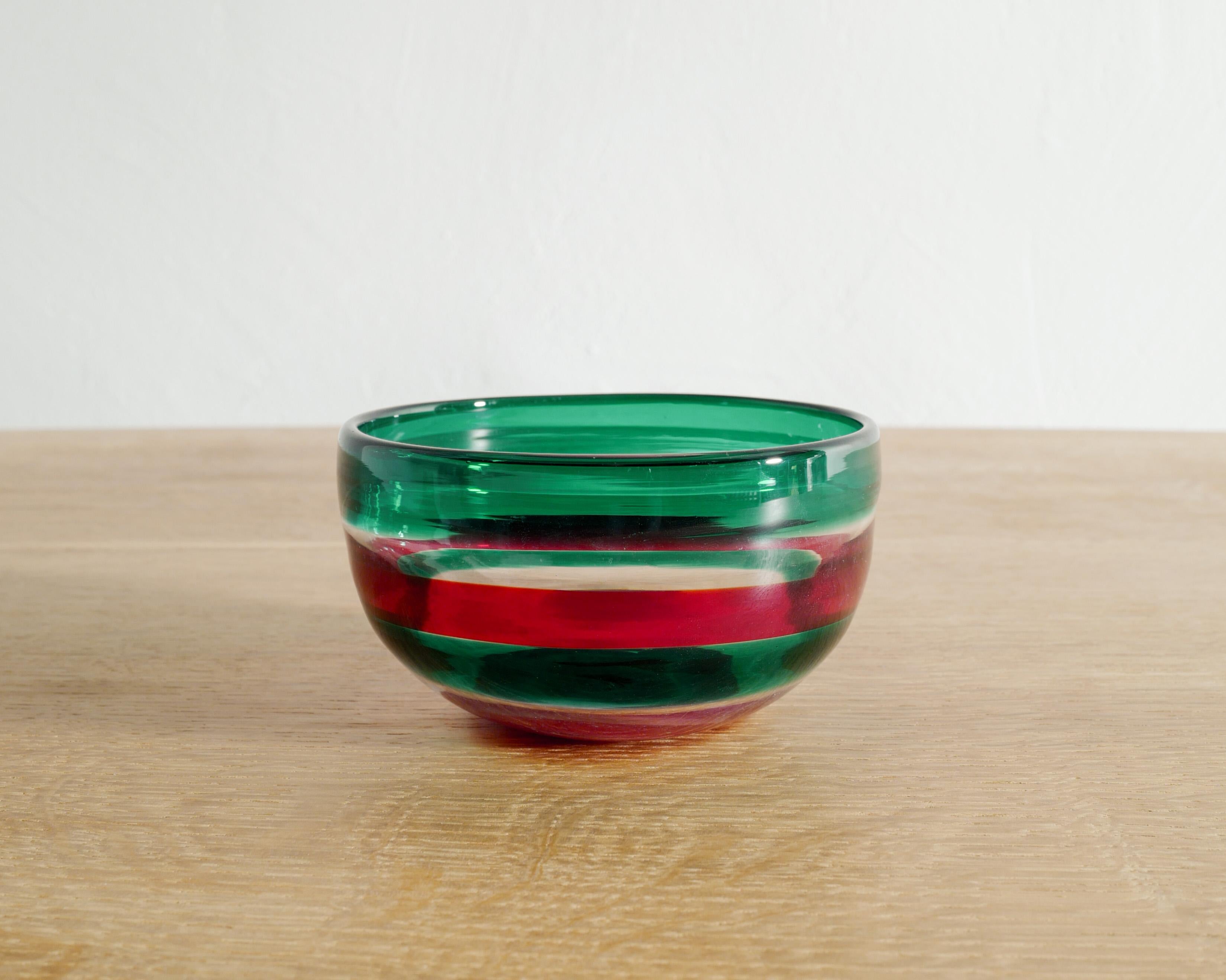 Bol en verre italien du milieu du siècle par Fulvio Bianconi pour Venini Italie, années 1950 Bon état - En vente à Stockholm, SE