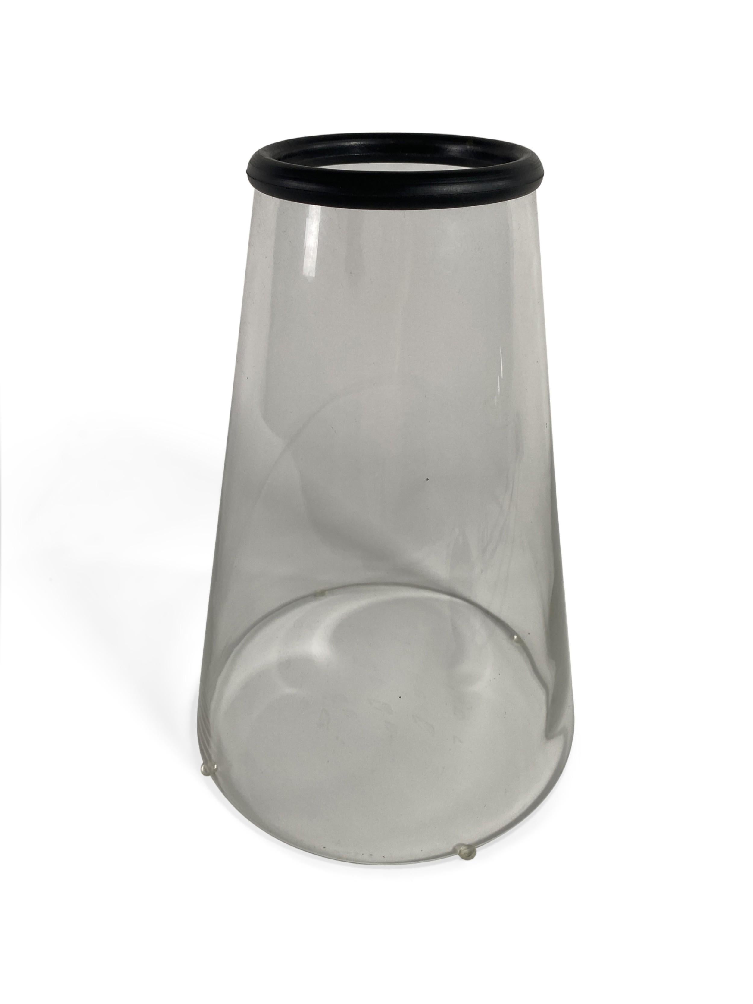 Italian Mid-Century Glass Cone Desk Lamp In Good Condition For Sale In Queens, NY