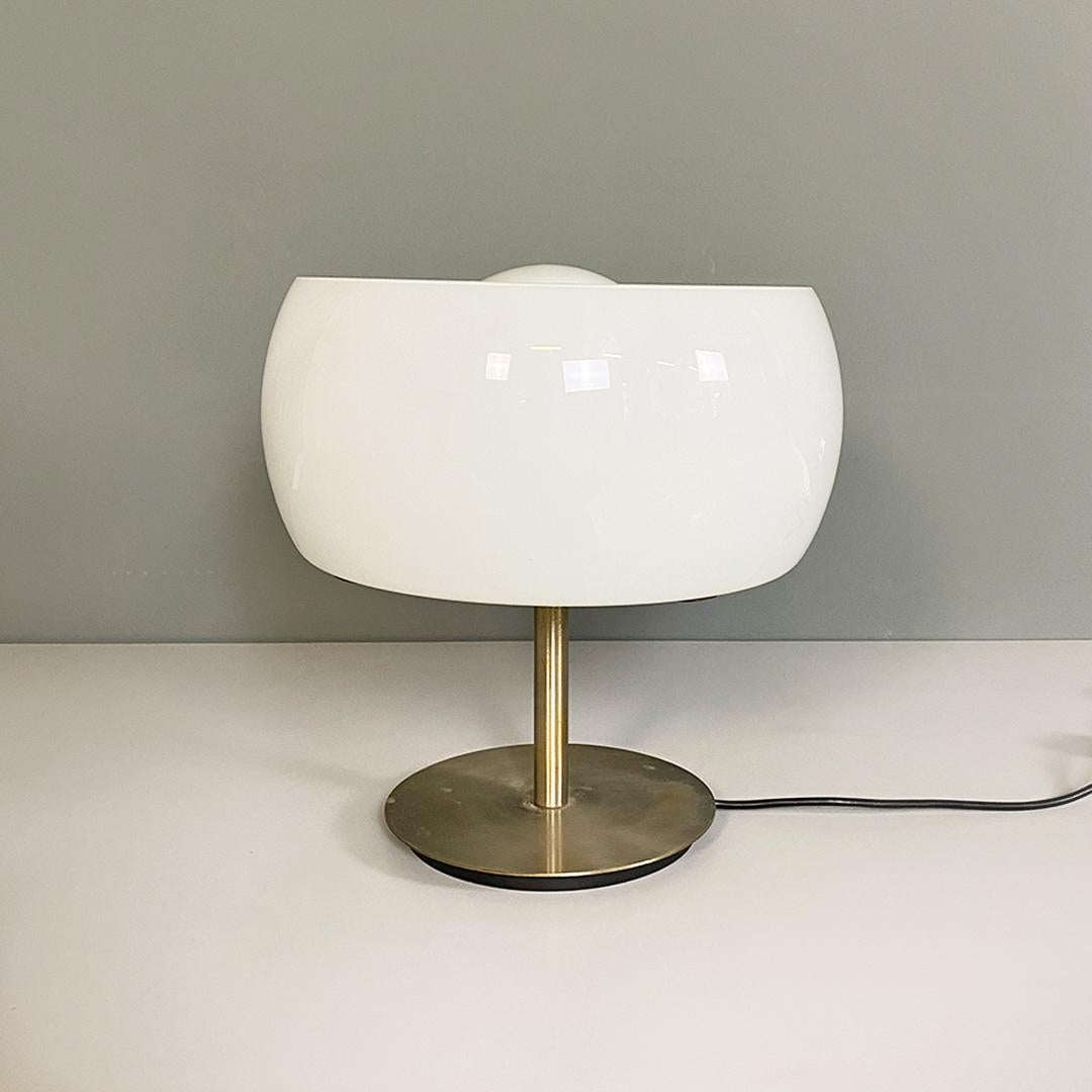Italian Midcentury Glass Metal Erse Table Lamp by Magistretti for Artemide 1960 In Good Condition In MIlano, IT