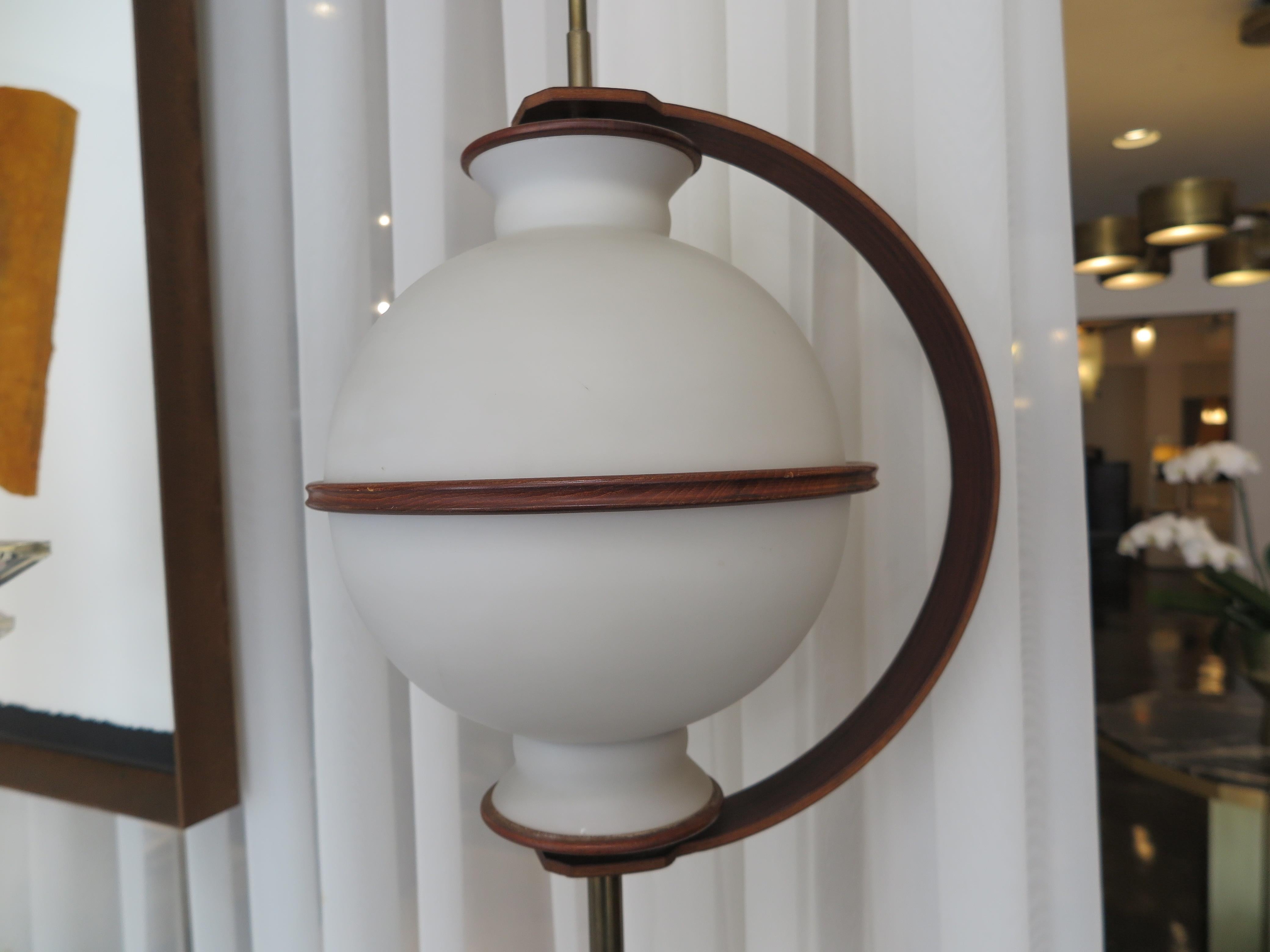 Mid-Century Modern Italian Mid-Century Globe Floor Lamp in Wood and Brass