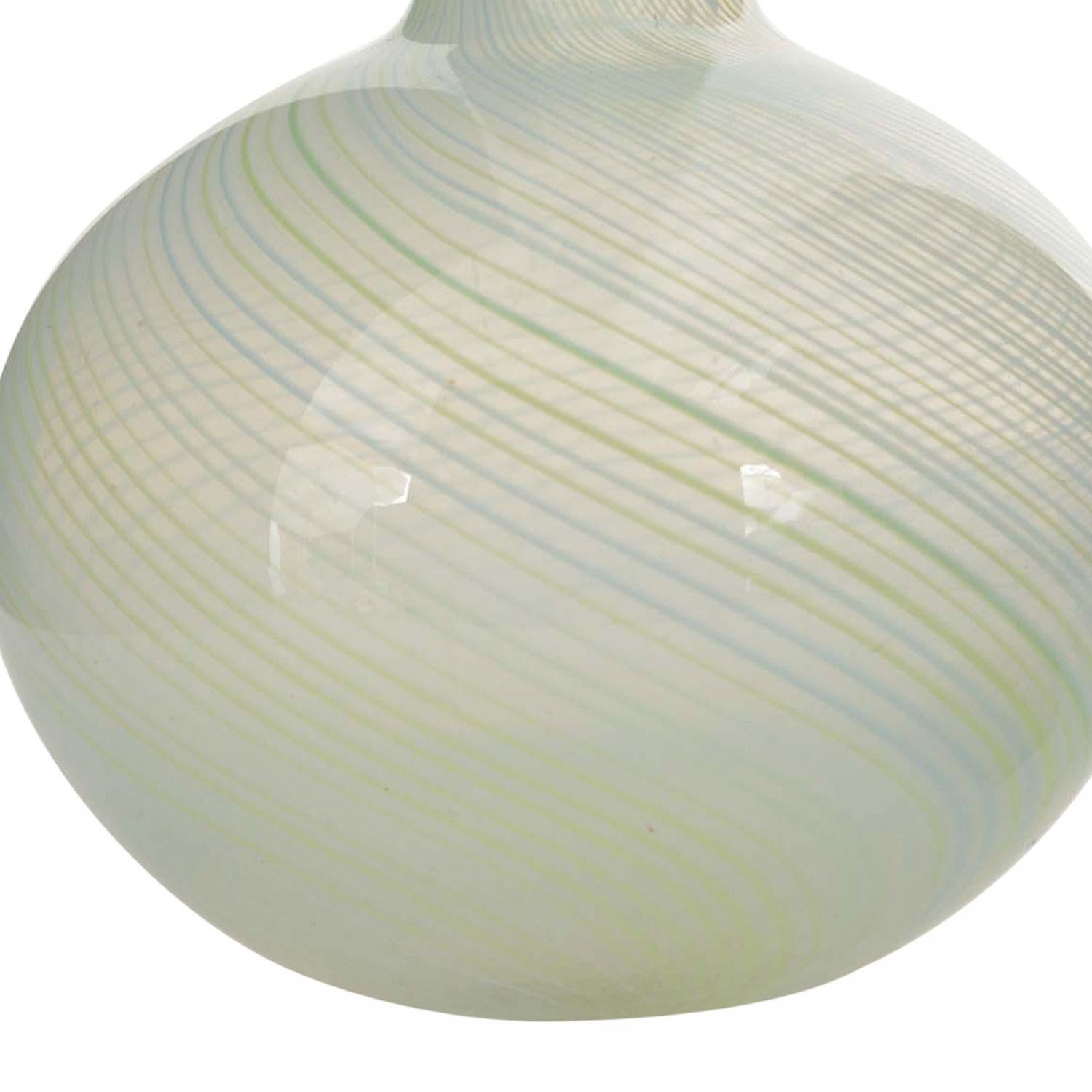 Italiano Italian Mid-Century Green Art Glass Bud Vase in vendita