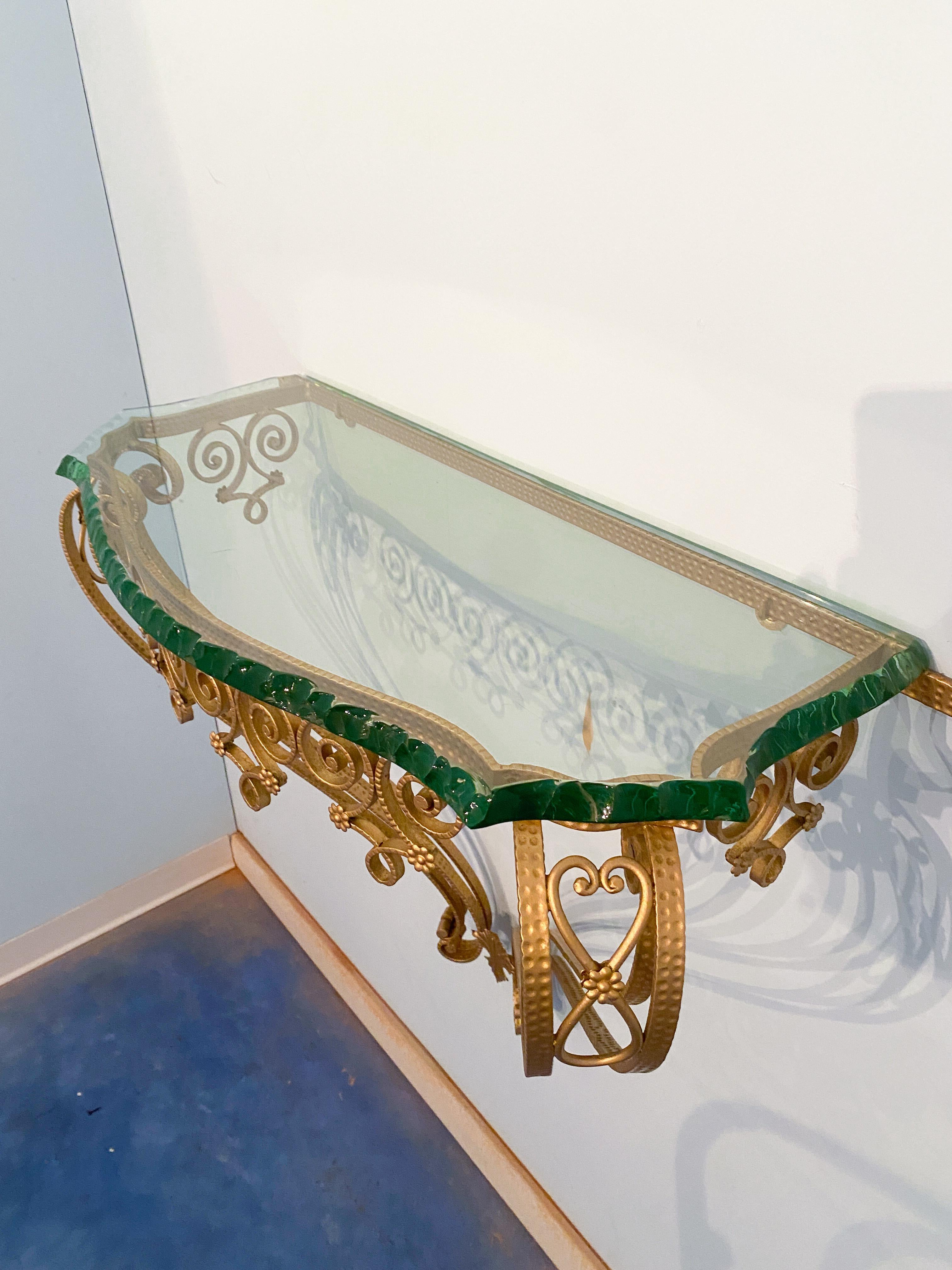 Italian Midcentury Green Crystal Gold Iron Console Table by Pier Luigi Colli In Good Condition For Sale In Traversetolo, IT
