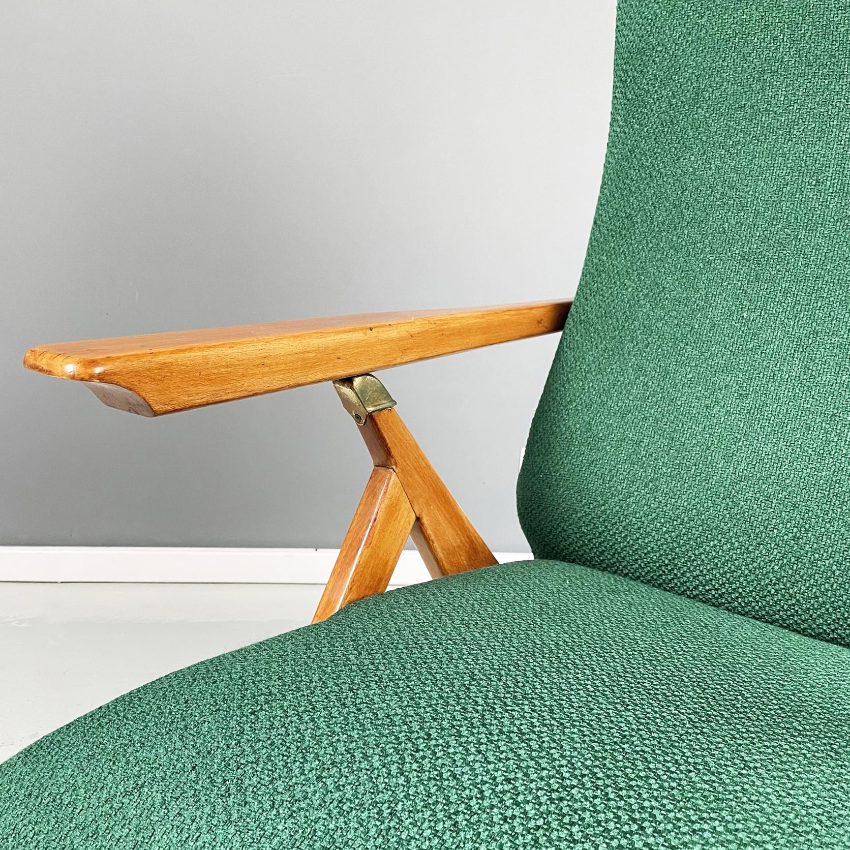 Italian Mid-Century Green Fabric Wood Reclining Armchair Antonio Gorgone, 1950 For Sale 2