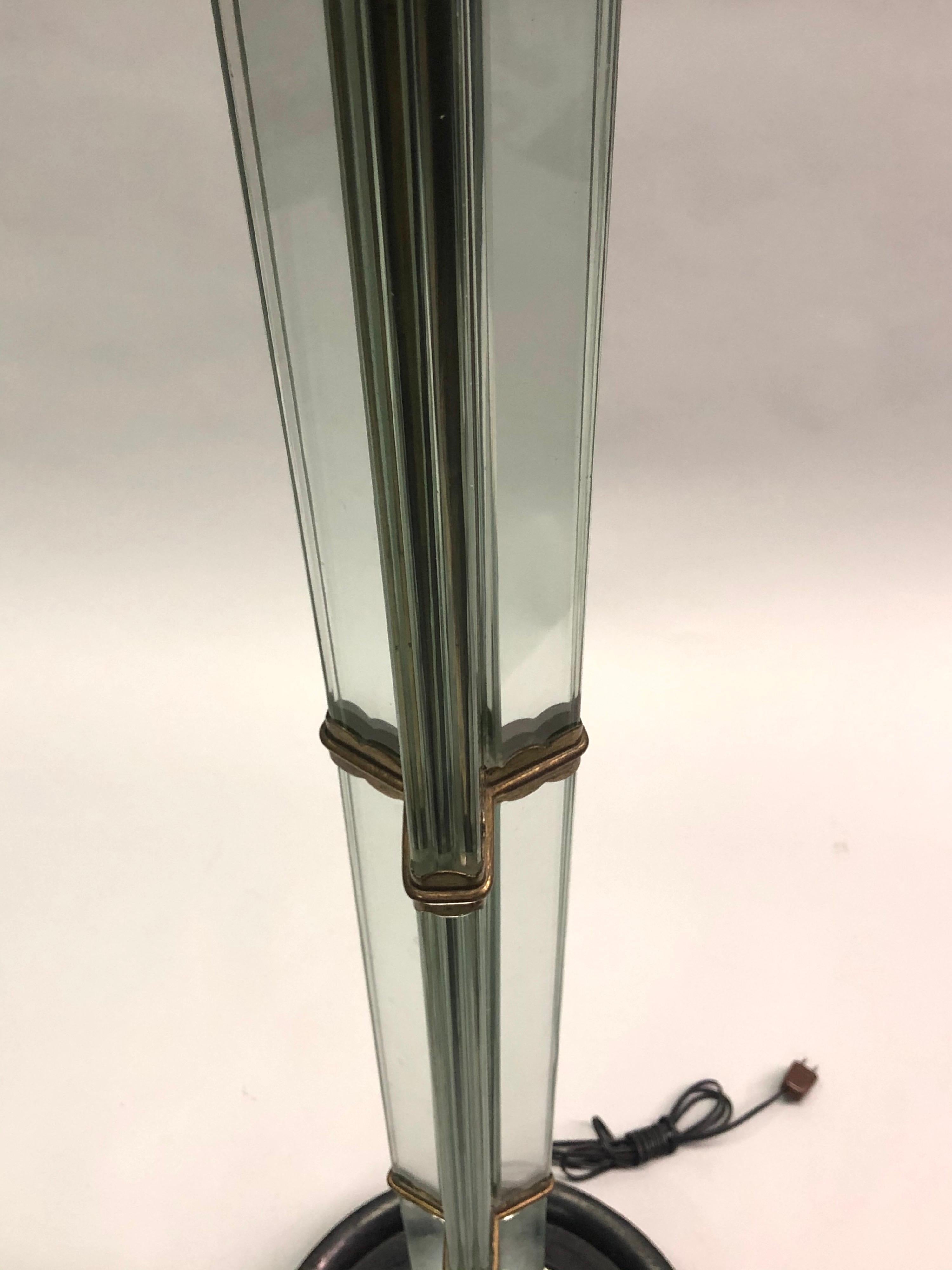 Mid-20th Century Italian Mid-century Modern Green Glass Floor Lamp by Fontana Arte, 1930 For Sale