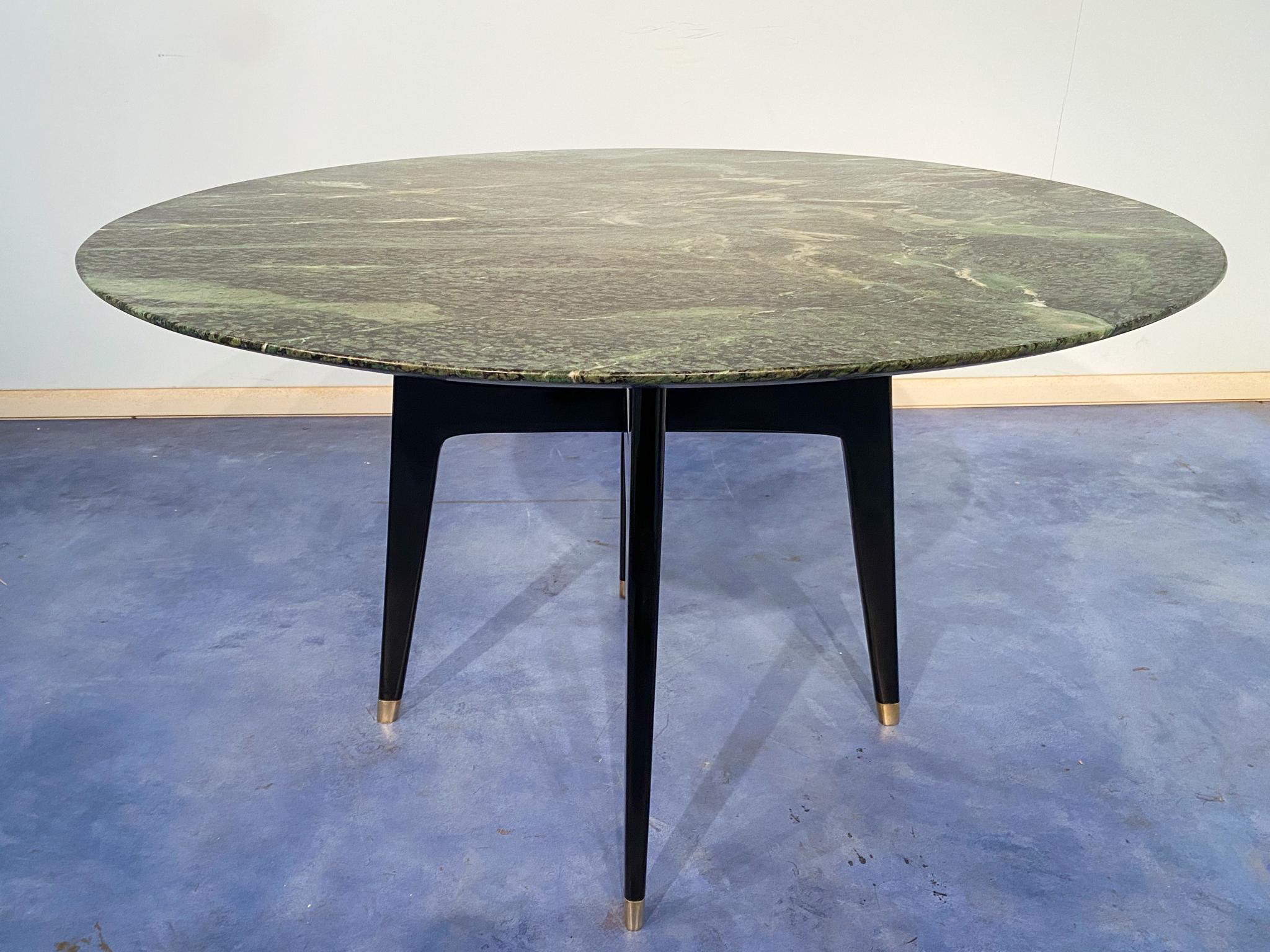 Italian Mid-Century  Marble Round Support or Center Table, by  Dassi 1950s 4
