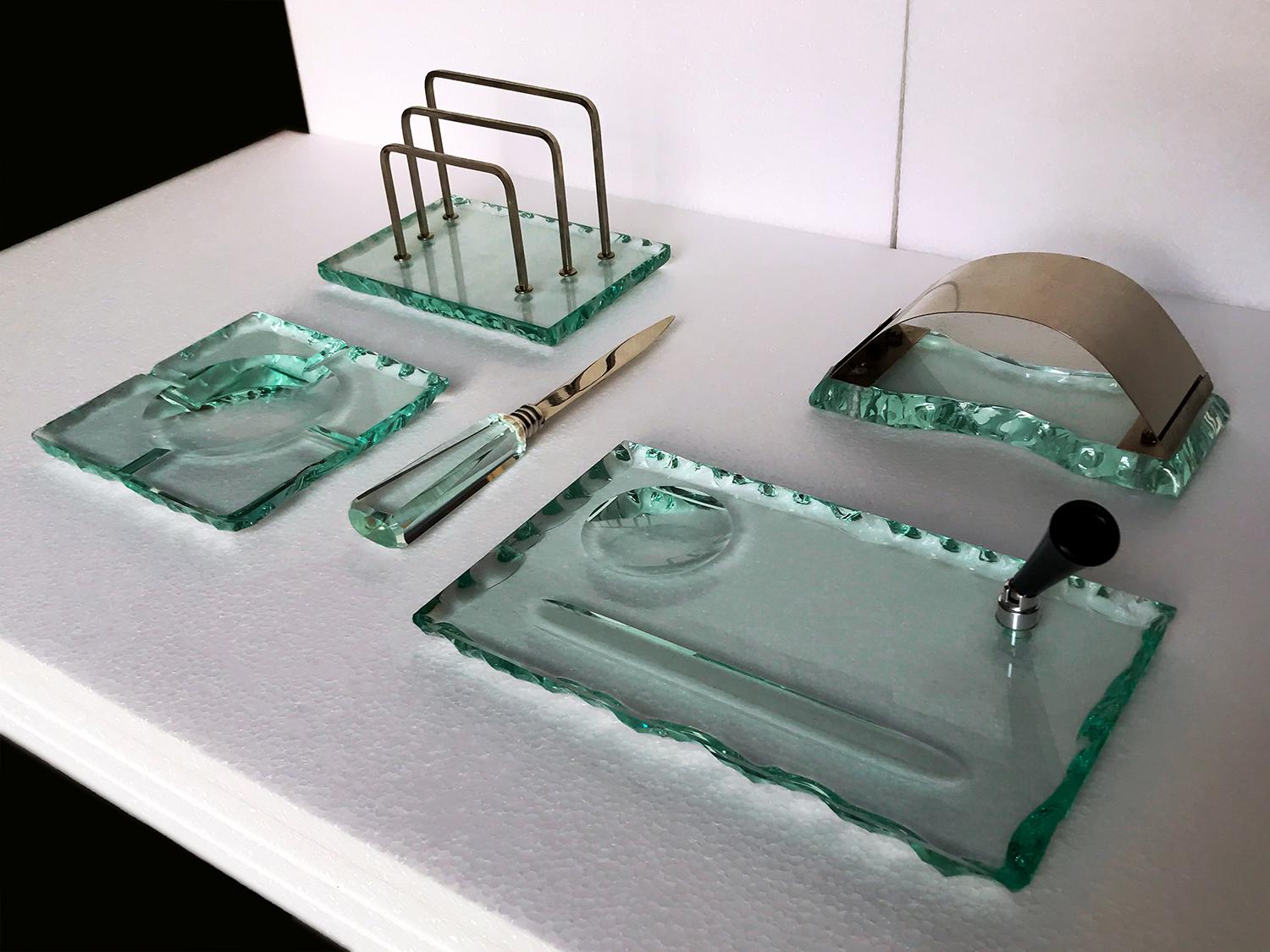 Italian Mid-Century Green Nilo Glass Desk Set by Fontana Arte, 1950s In Excellent Condition In Traversetolo, IT