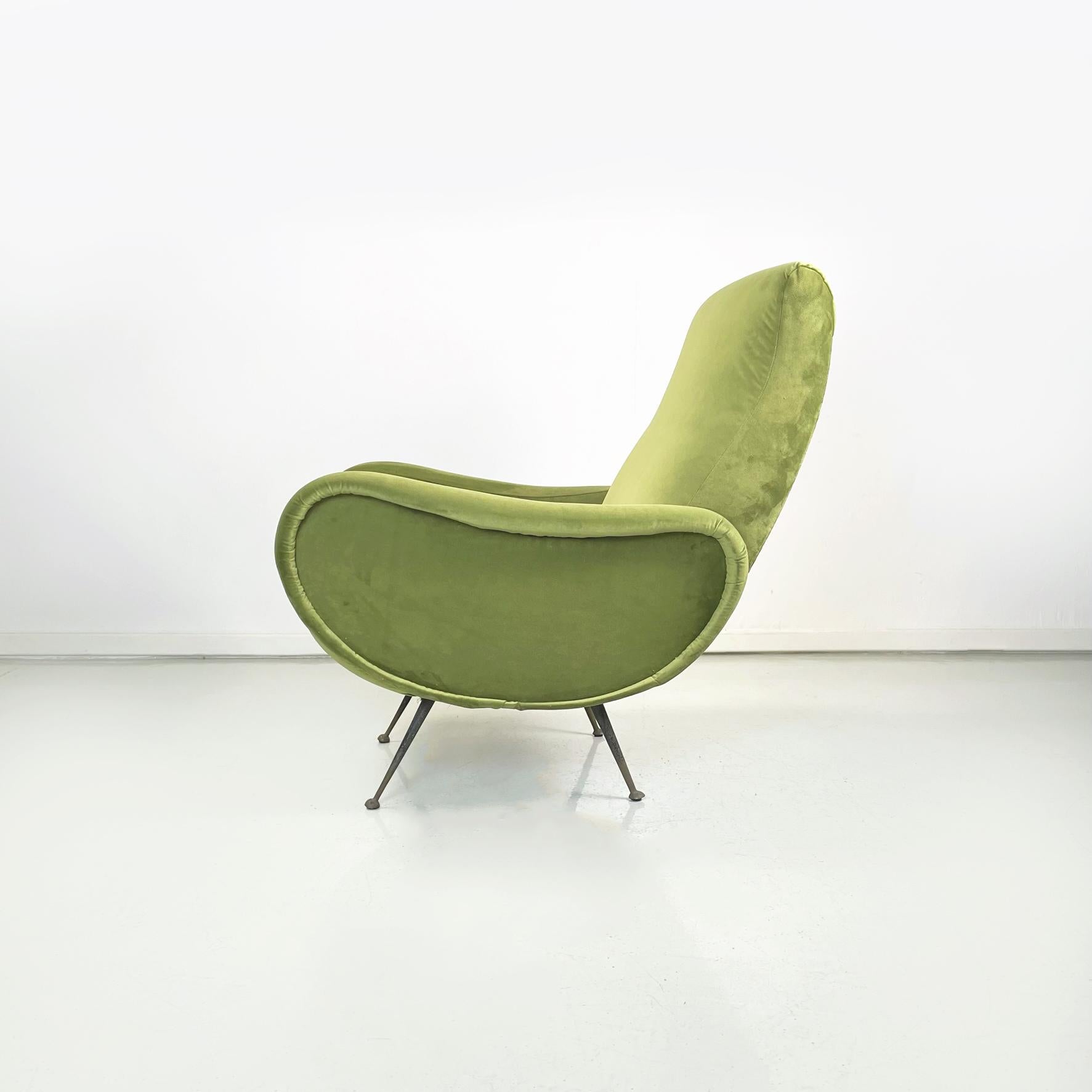 Italian Midcentury Green Velvet and Black Metal Armchairs in Lady Style, 1950s In Good Condition For Sale In MIlano, IT