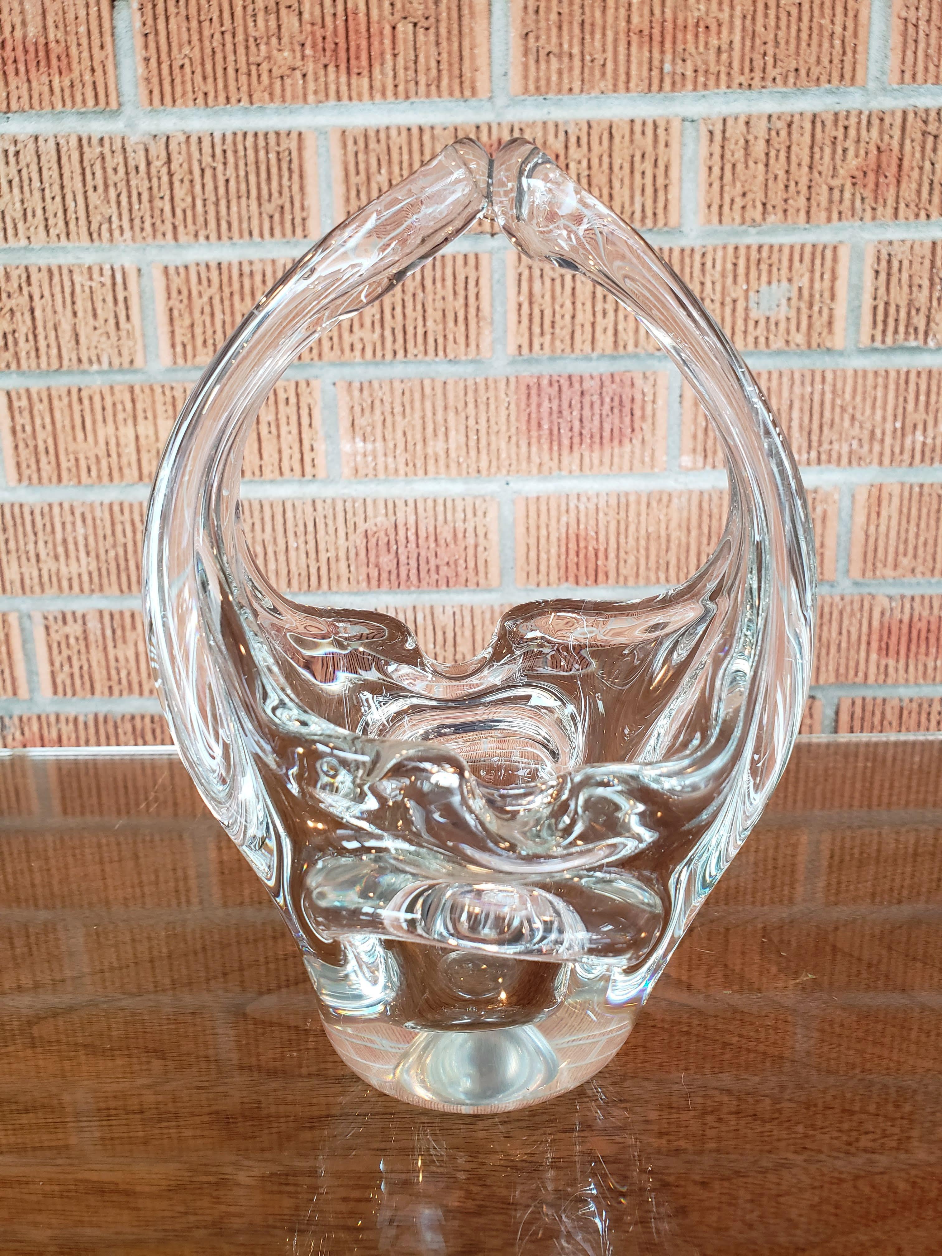 Italian Mid-Century Hand Blown Clear Glass Piece In Good Condition In Buchanan, NY