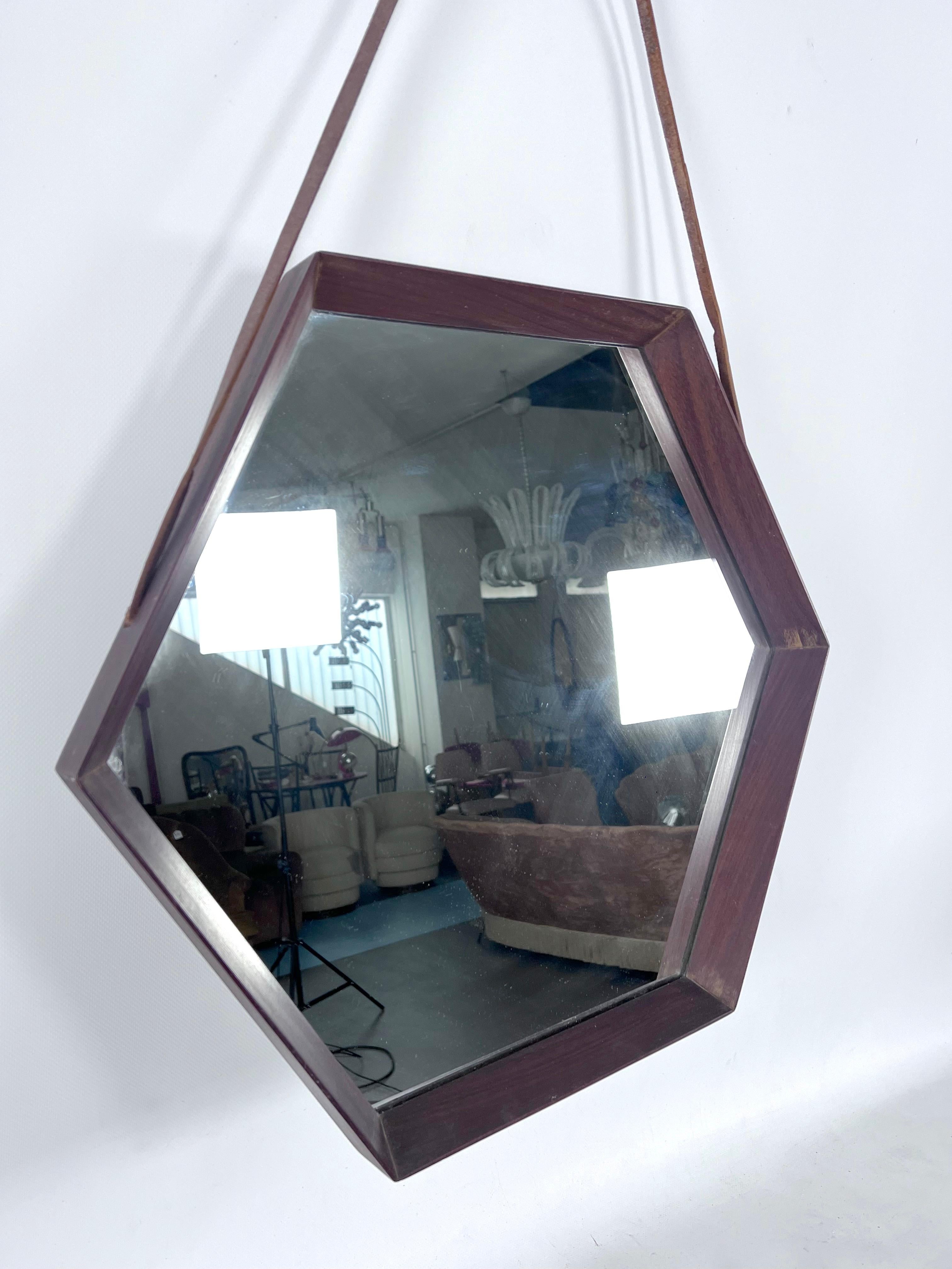 Miroir mural hexagonal italien en bois du milieu du siècle dernier Bon état - En vente à Catania, CT