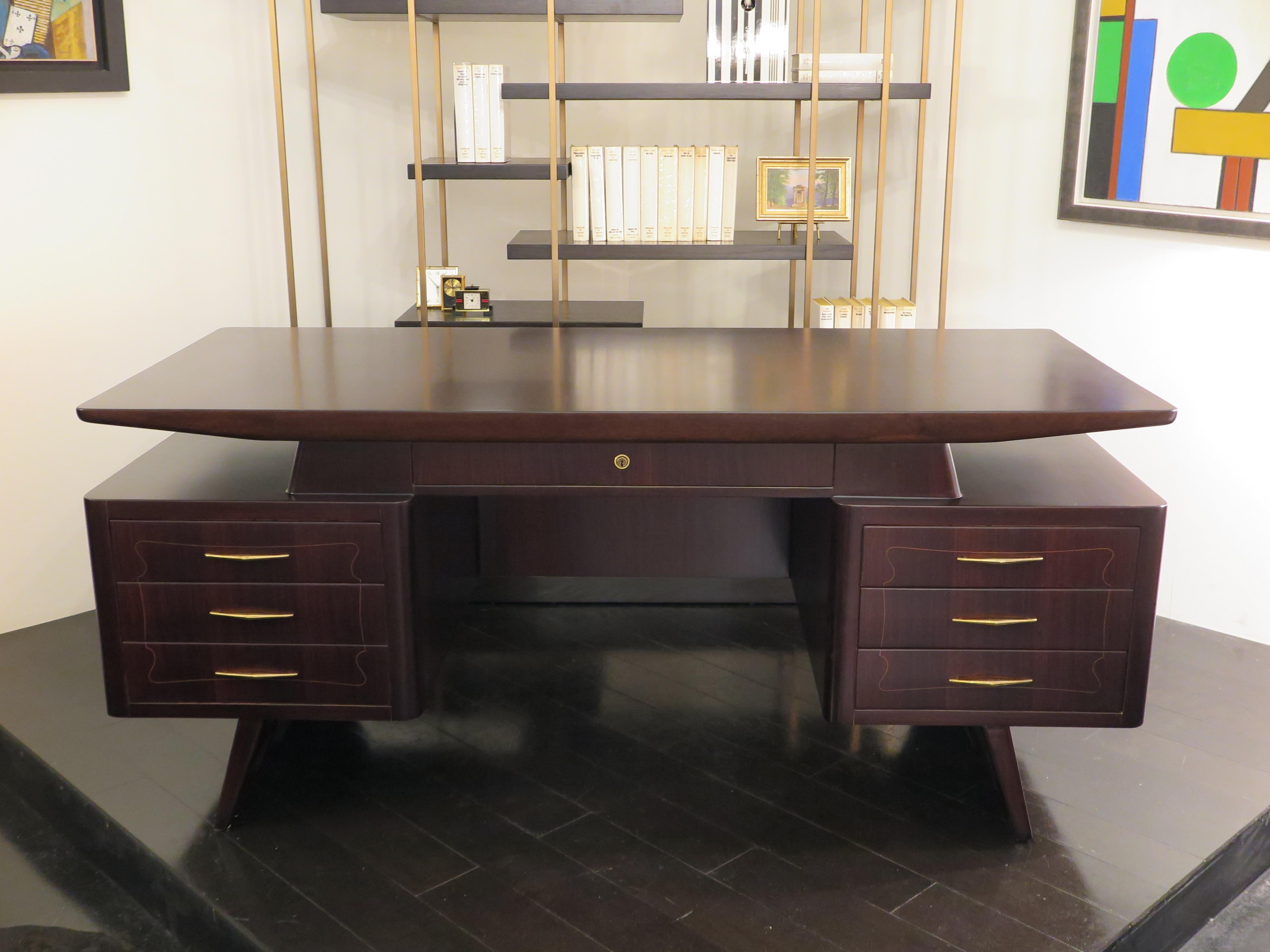 Italian Mid-Century Indian Rosewood Desk By Dassi In Good Condition For Sale In Los Angeles, CA