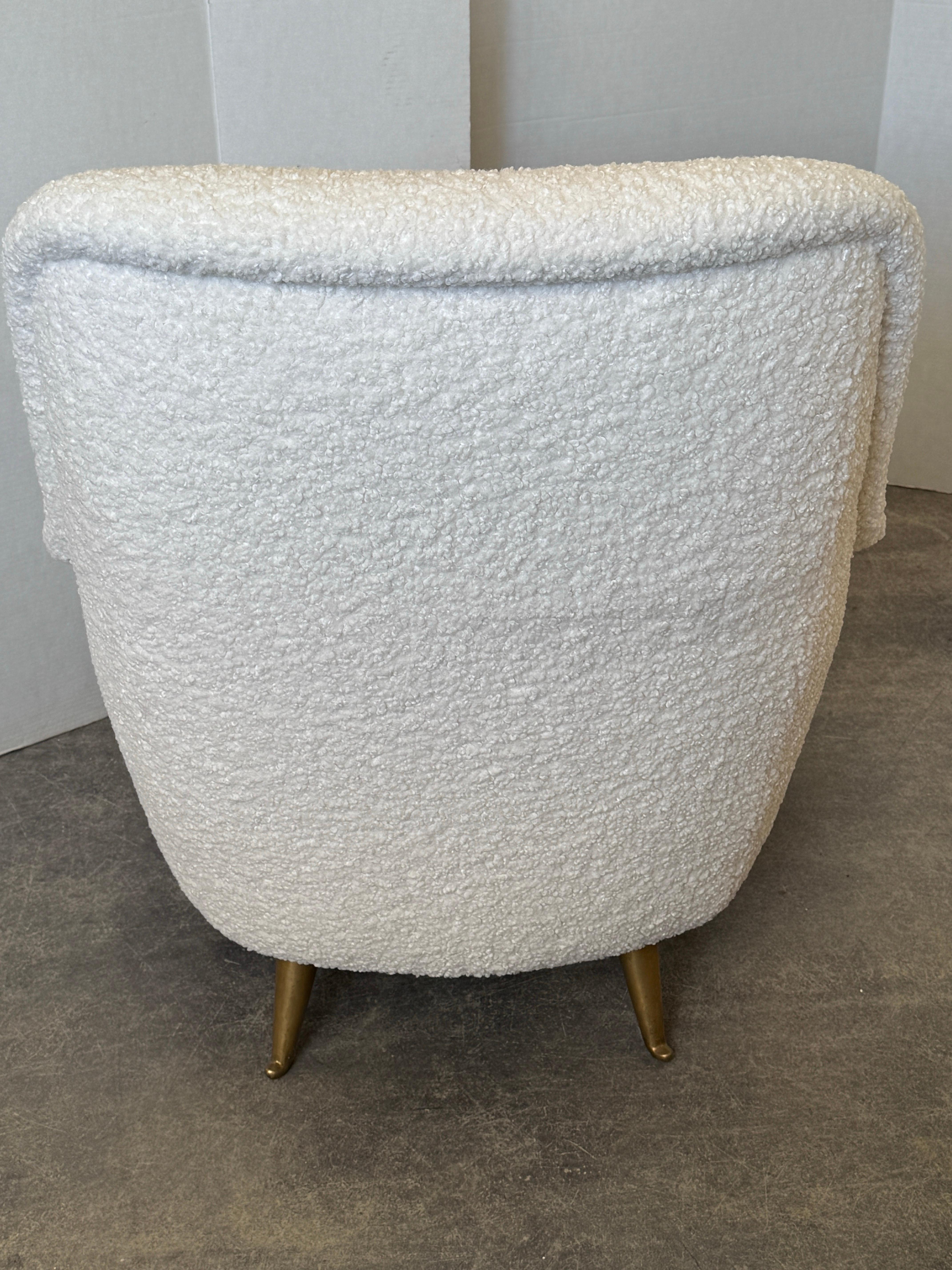 Sedie ISA Bergamo del Mid Century con rivestimento in boucle in vendita 3