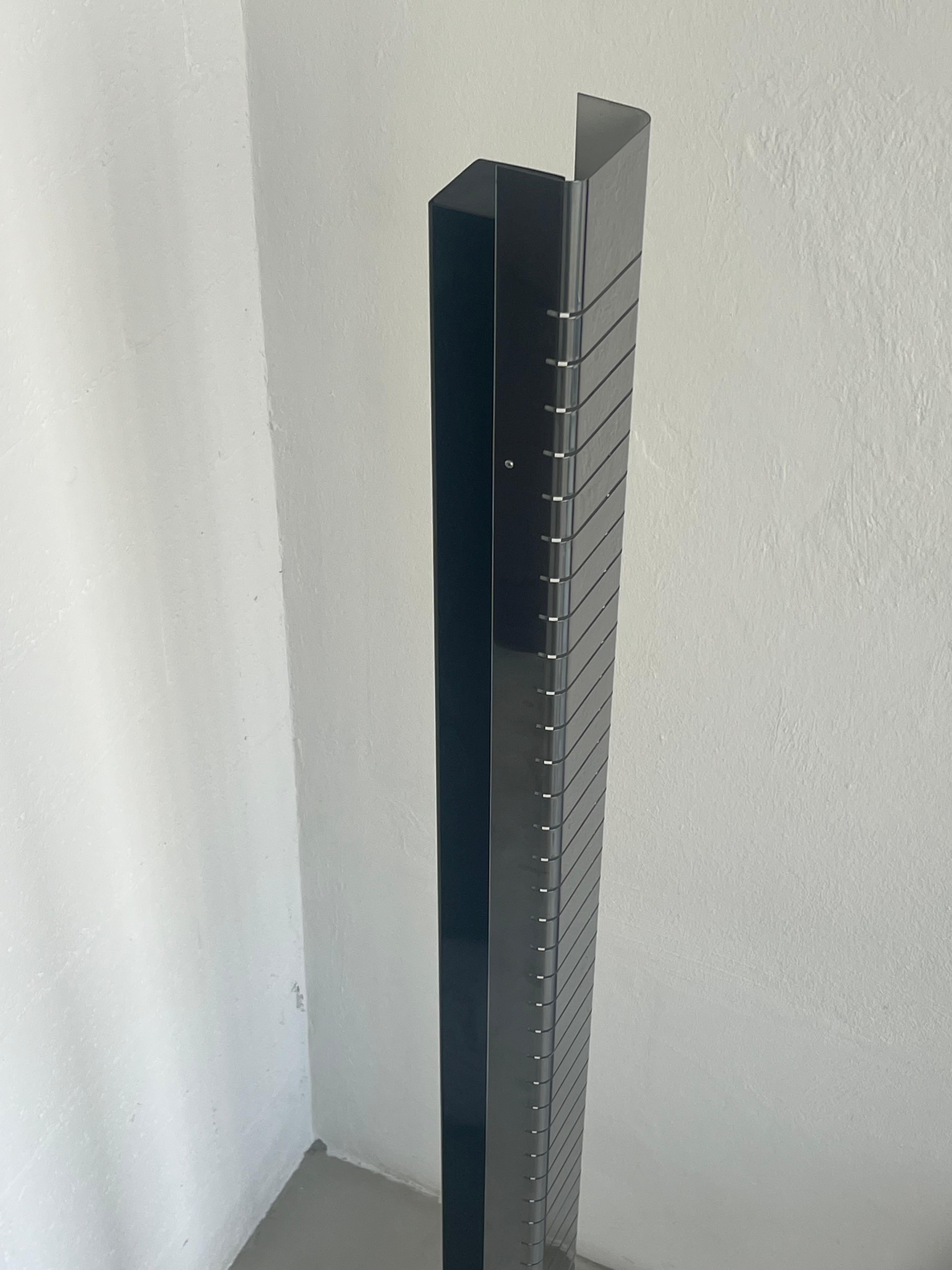 Italian Mid-Century Lamperti Floor Lamp, Sculpted in Chrome, 1960s For Sale 5