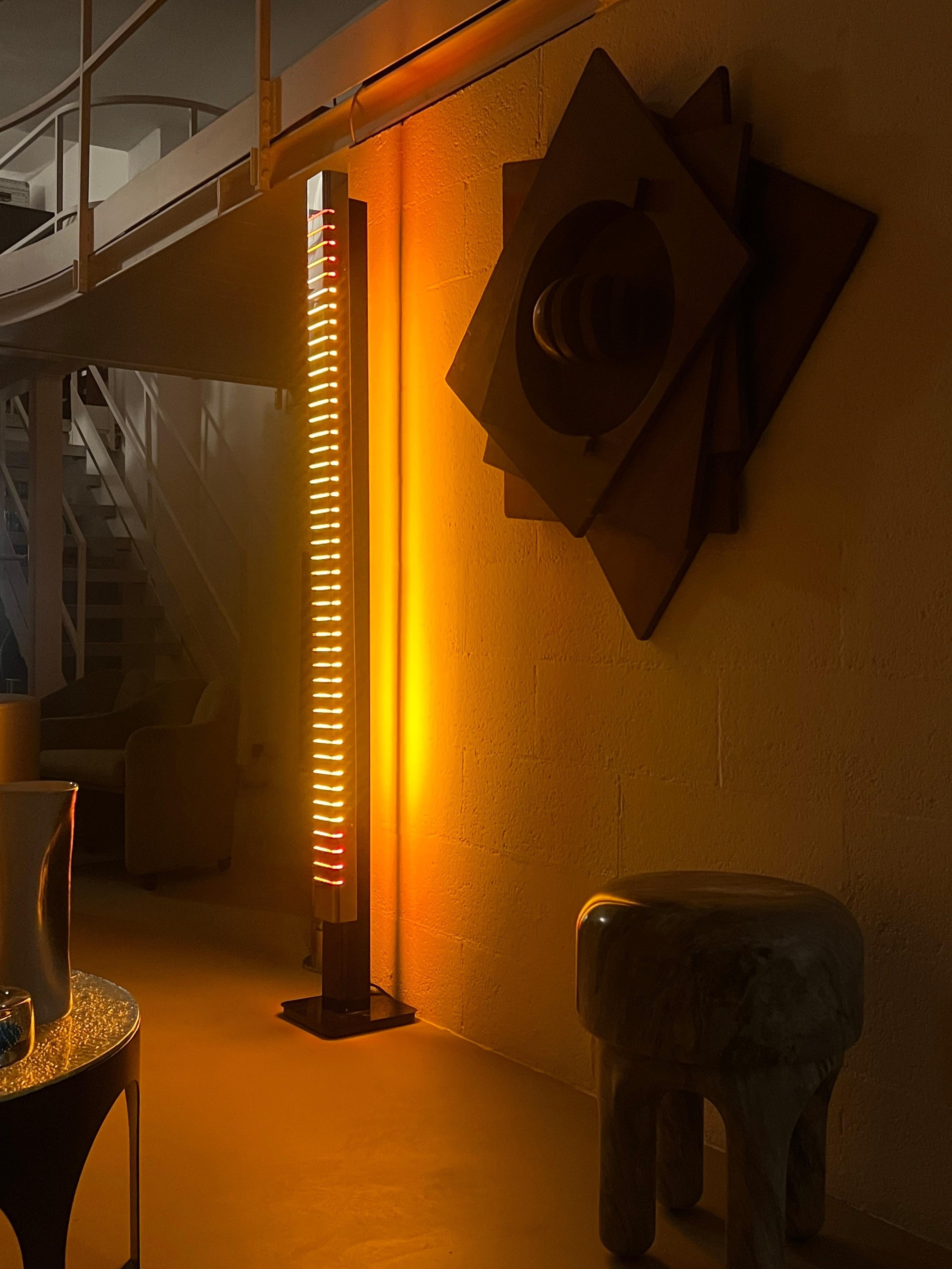 Italian Mid-Century Lamperti Floor Lamp, Sculpted in Chrome, 1960s For Sale 10