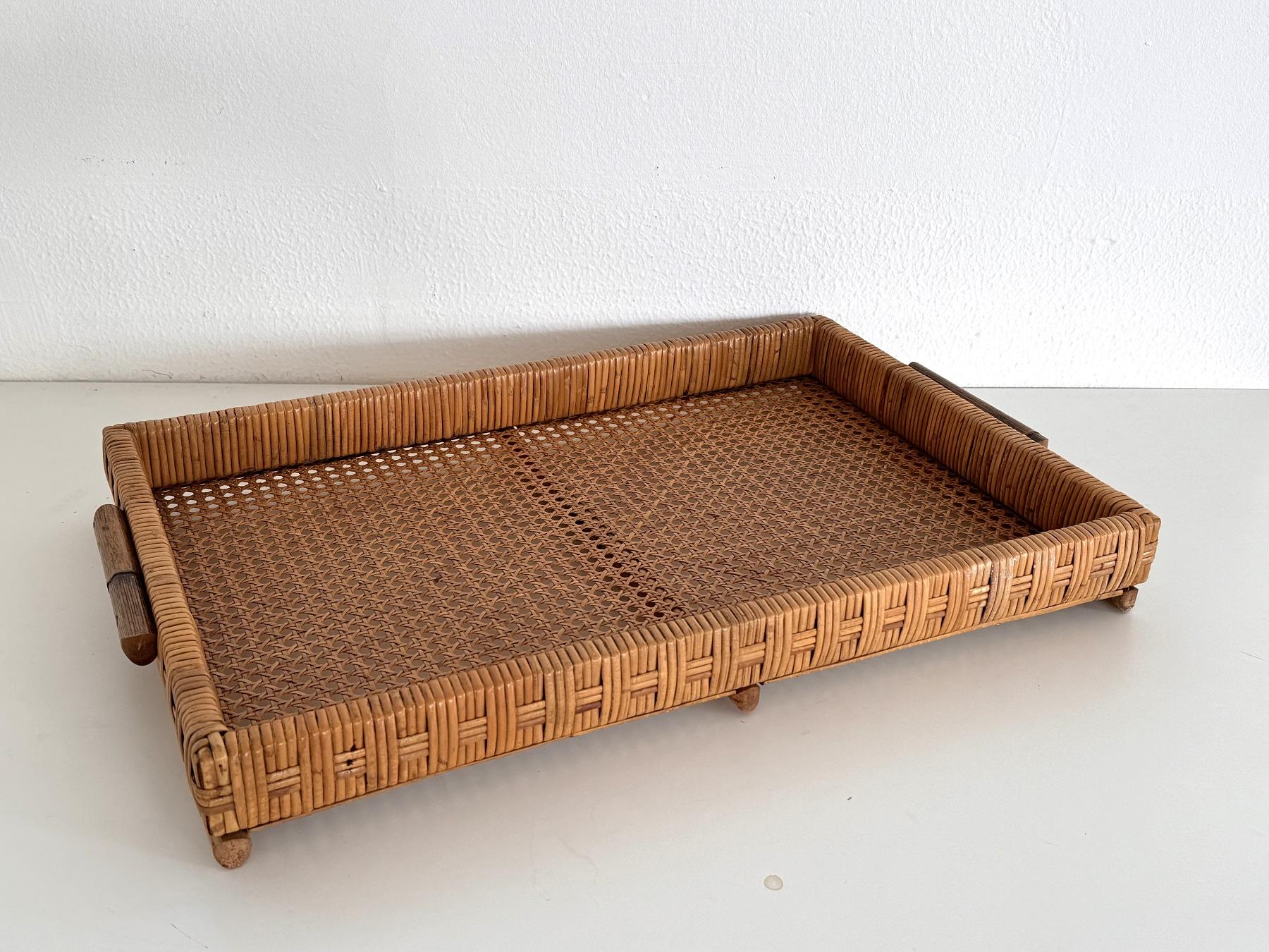 Bamboo Italian Mid-Century Large Organic Serving Tray in Natural Rattan and Wood, 1970s