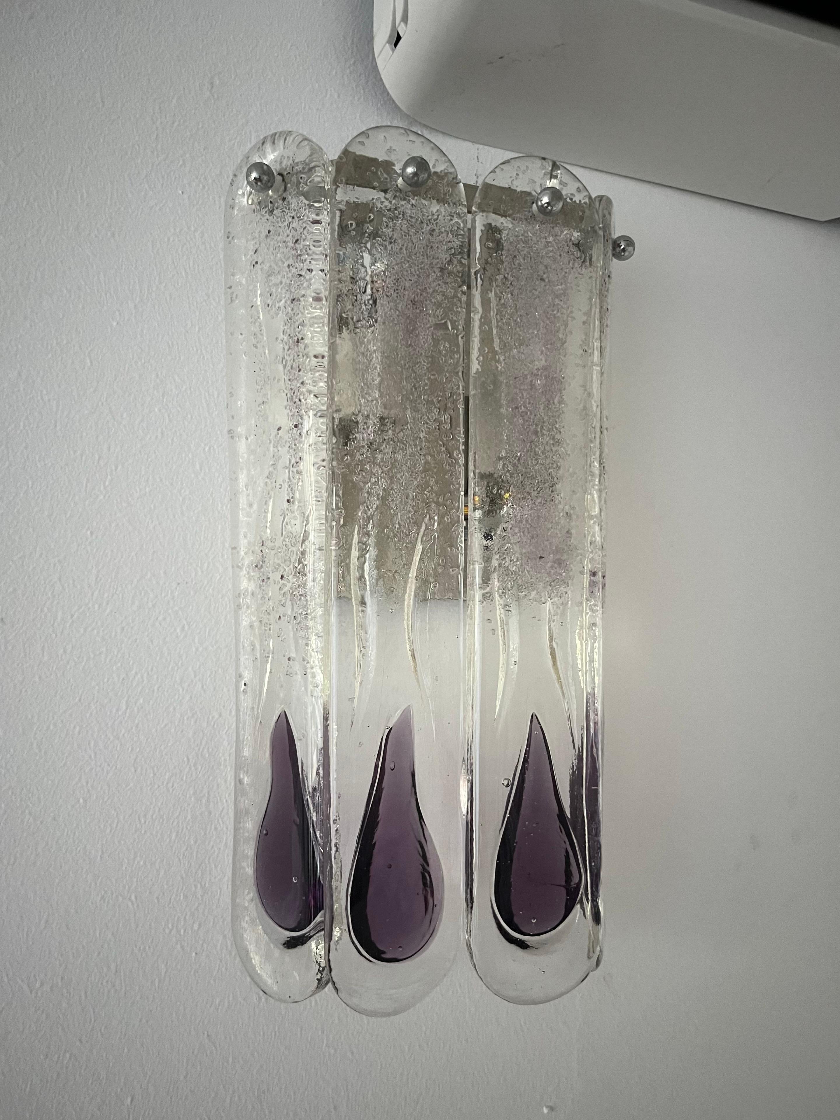 Italian Mid-Century Lilac Murano Glass Wall Sconce by Mazzega, 1970s In Good Condition For Sale In Badajoz, Badajoz