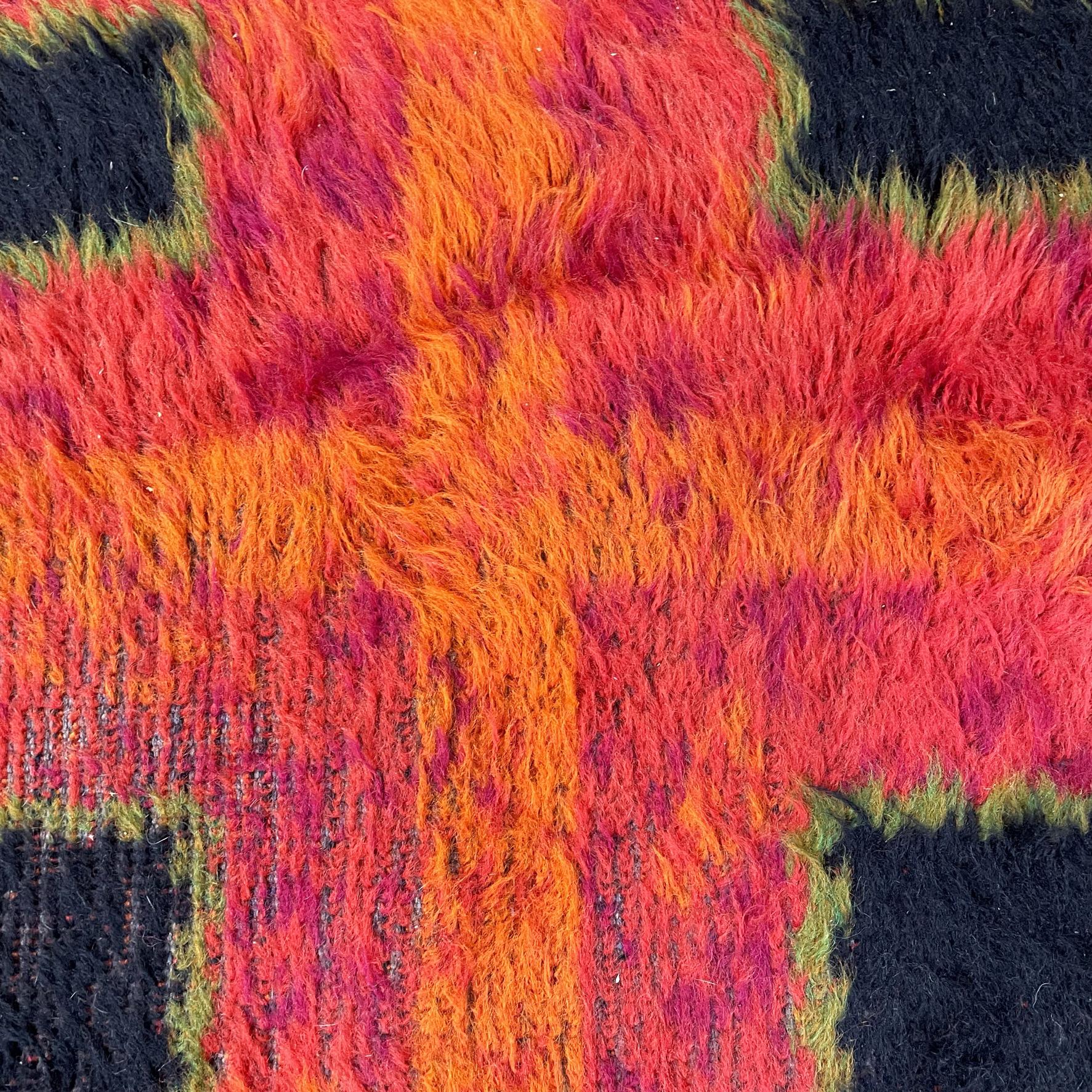 Italian Mid-Century Long Pile Carpet, 1980s 6