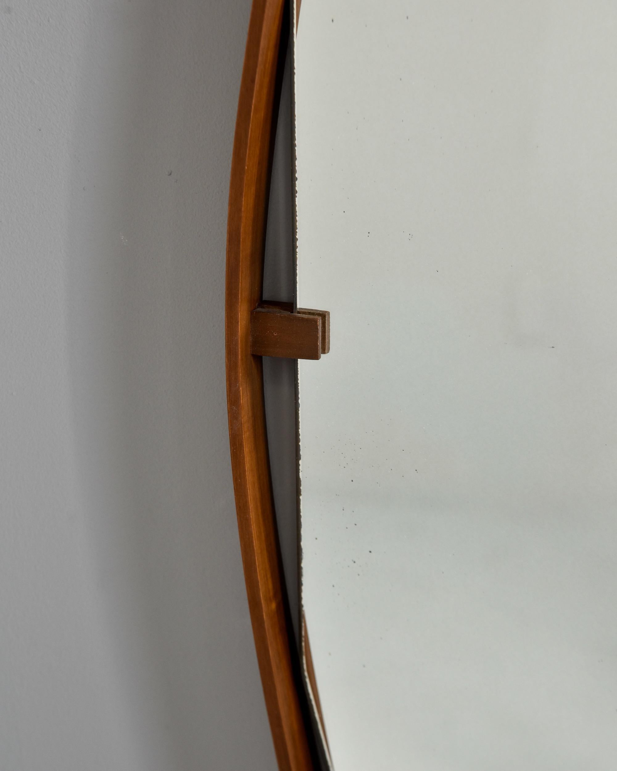 Italian Mid Century Long Walnut Inset Frame Mirror In Good Condition For Sale In Troy, MI