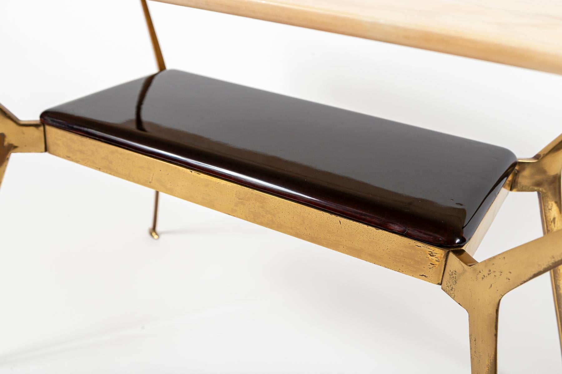 Mesa baja italiana de latón de mediados de siglo de Cesare Lacca siglo XX en venta