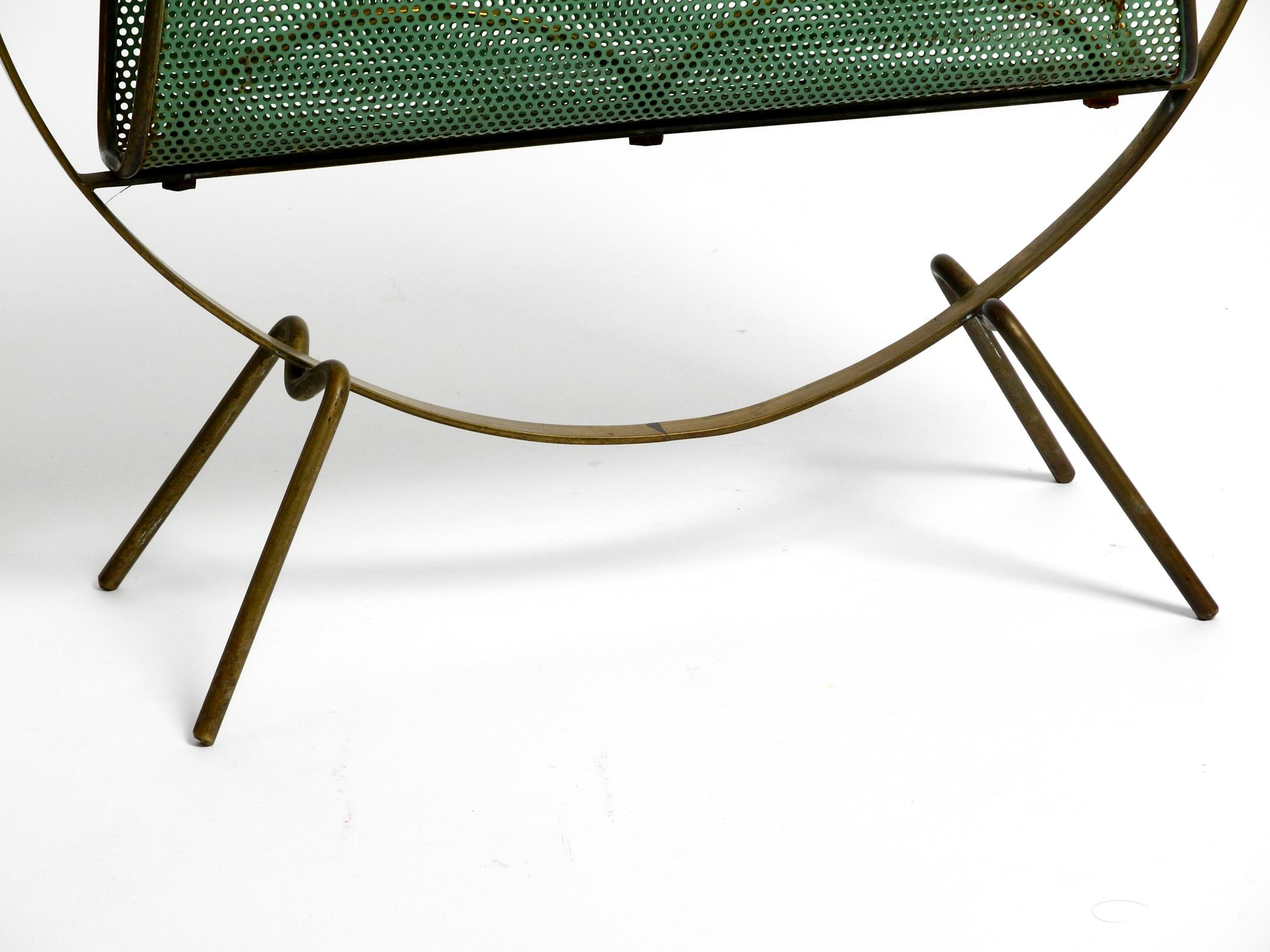Italian Mid Century magazine rack made of brass and perforated sheet metal For Sale 12