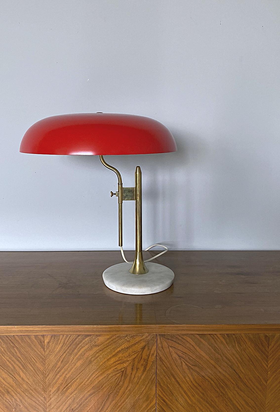 Hand-Crafted Italian Midcentury Marble Based Brass Designer Table Lamp, 1950s, Italy